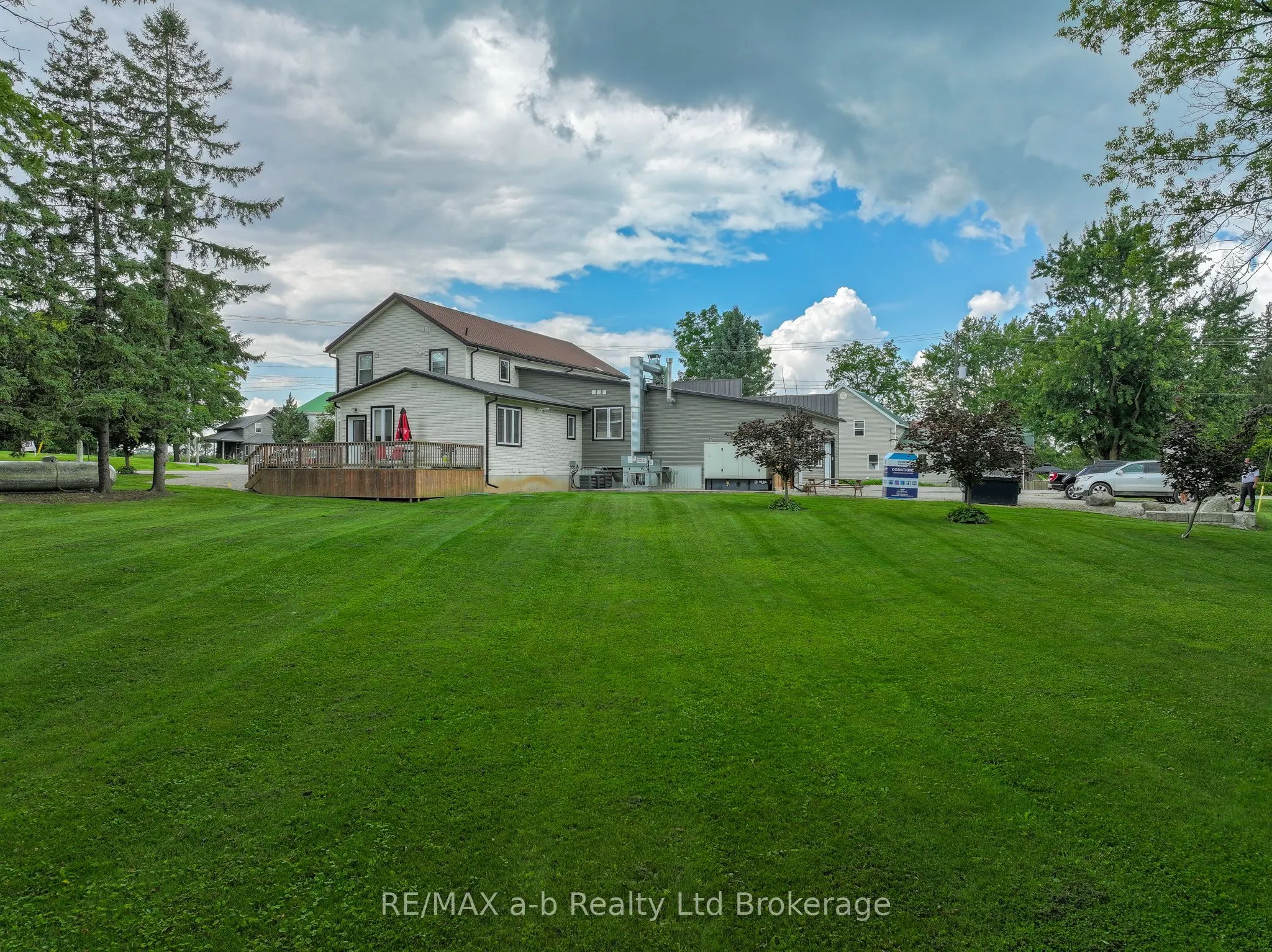226 MIDDLE TOWNLINE Road