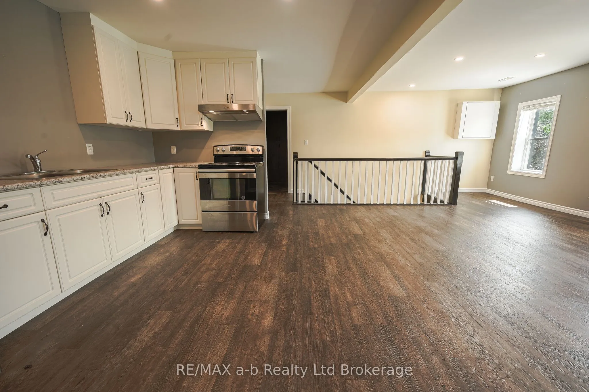 226 MIDDLE TOWNLINE Road