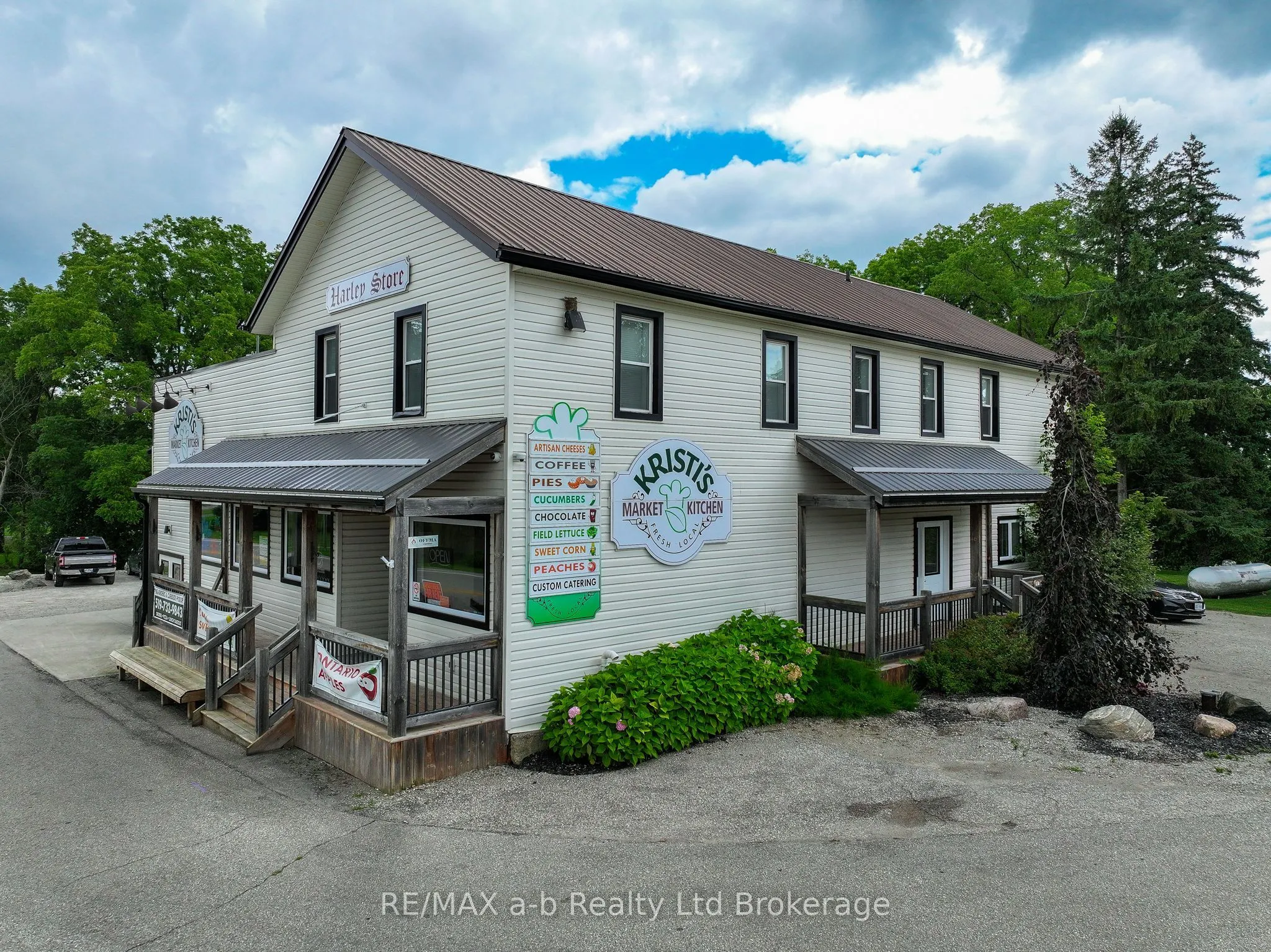 226 MIDDLE TOWNLINE Road