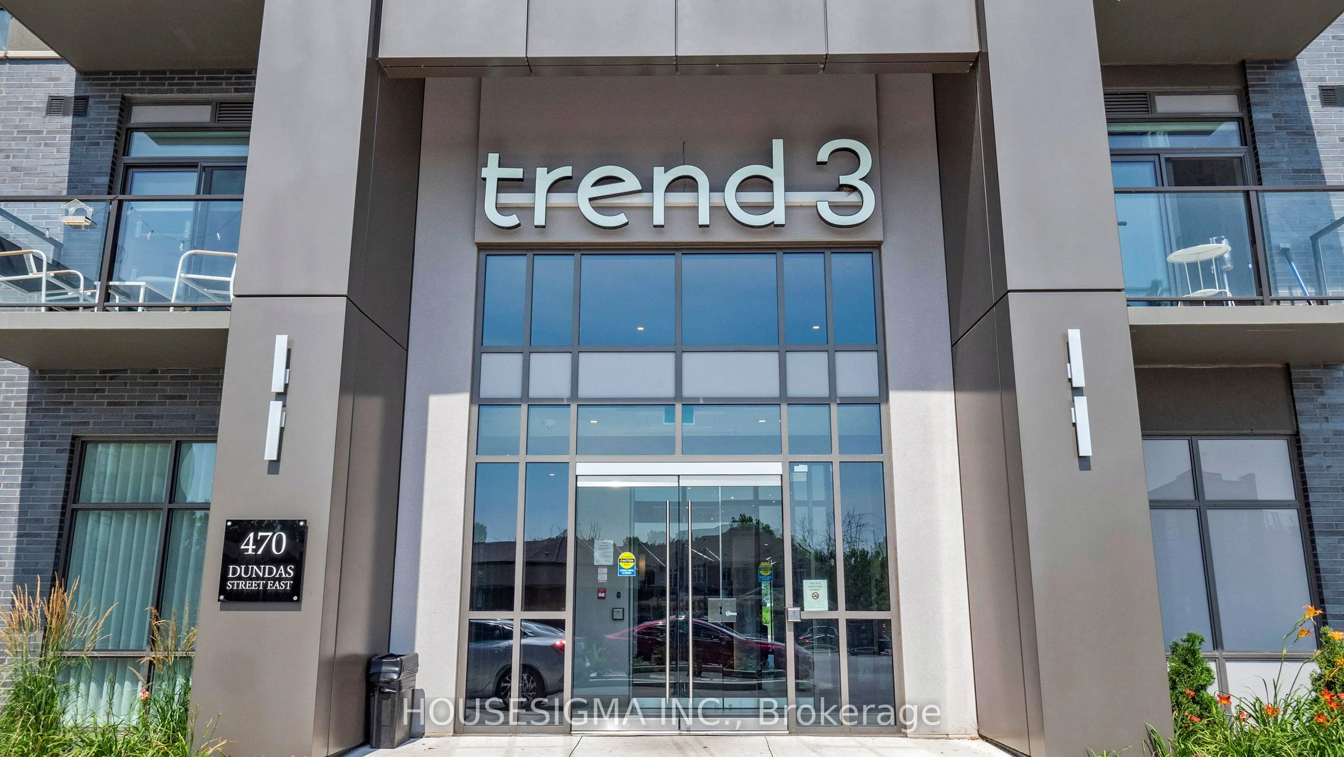 470 Dundas Street E, #606