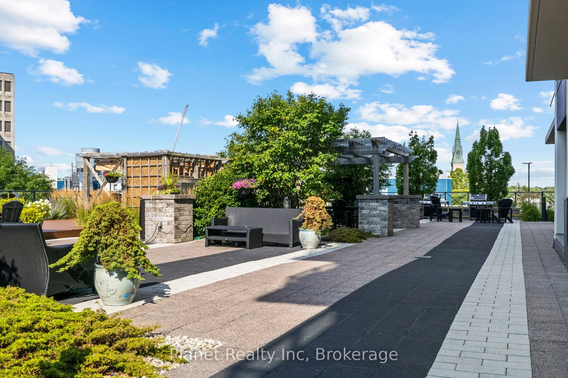 160 Macdonell Street, #1607