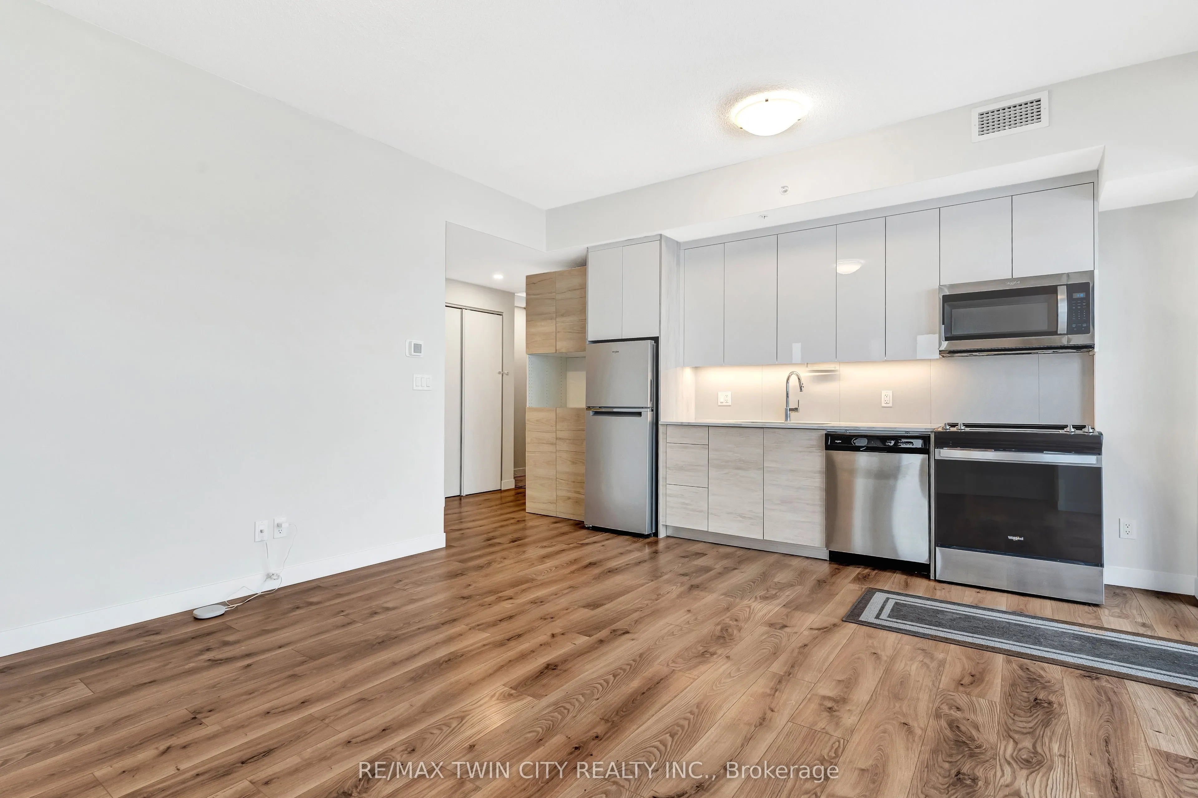 60 Frederick Street, #1214
