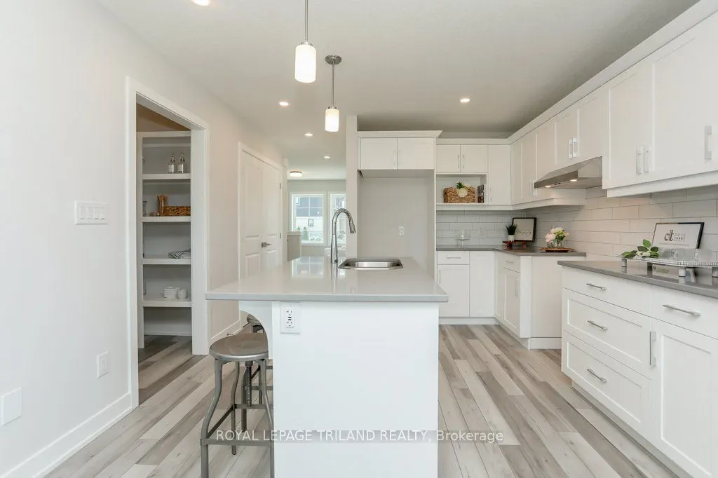 1 Harrow Lane