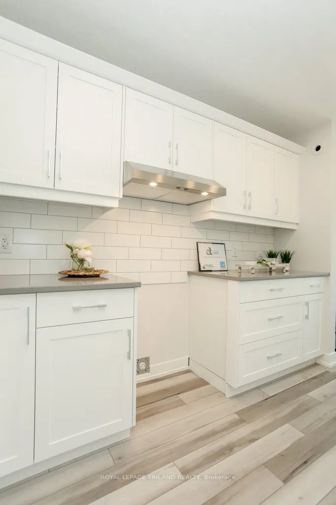 1 Harrow Lane