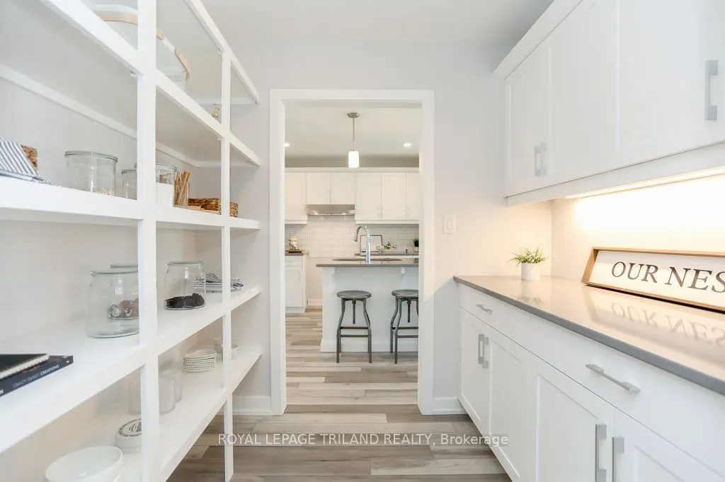 1 Harrow Lane