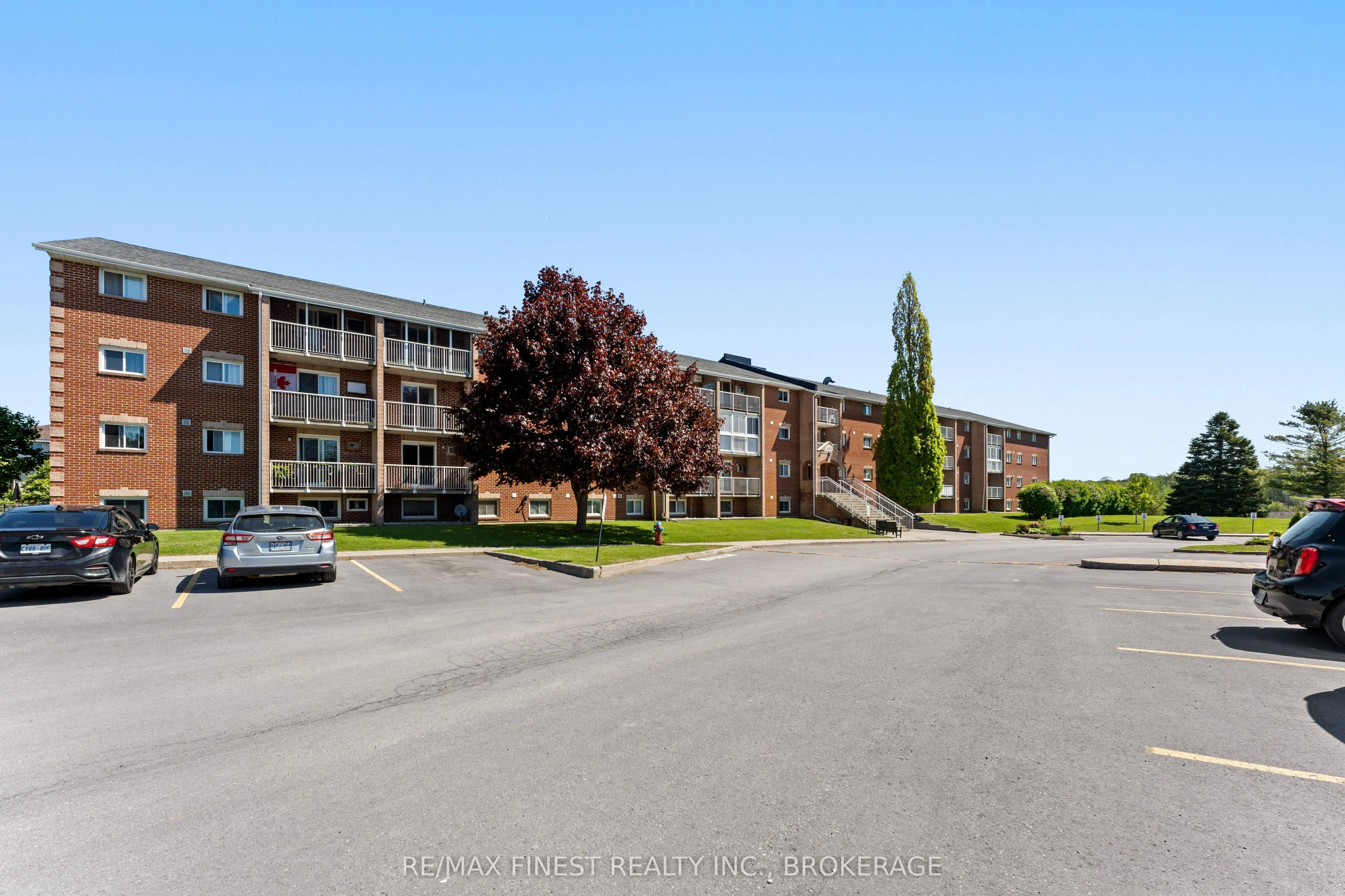 580 Armstrong Road, #102
