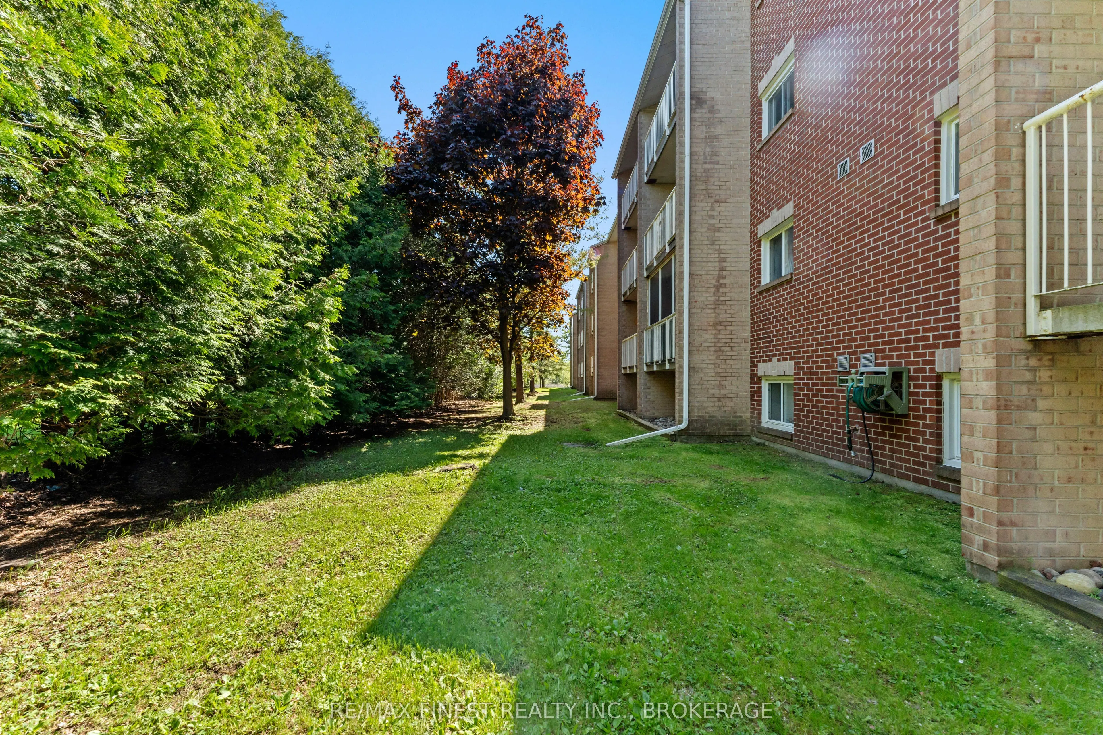580 Armstrong Road, #102