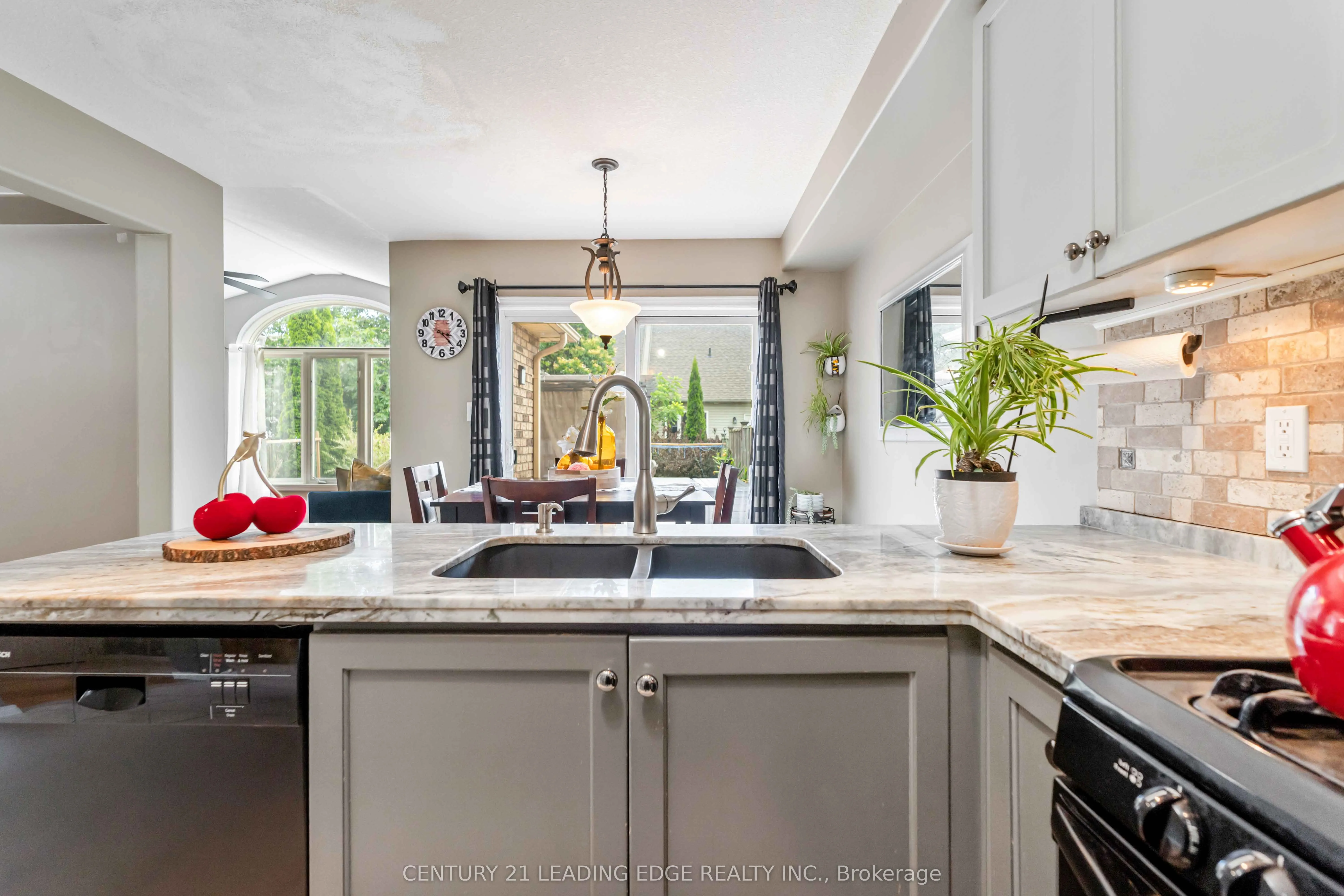 117 Thoroughbred Boulevard