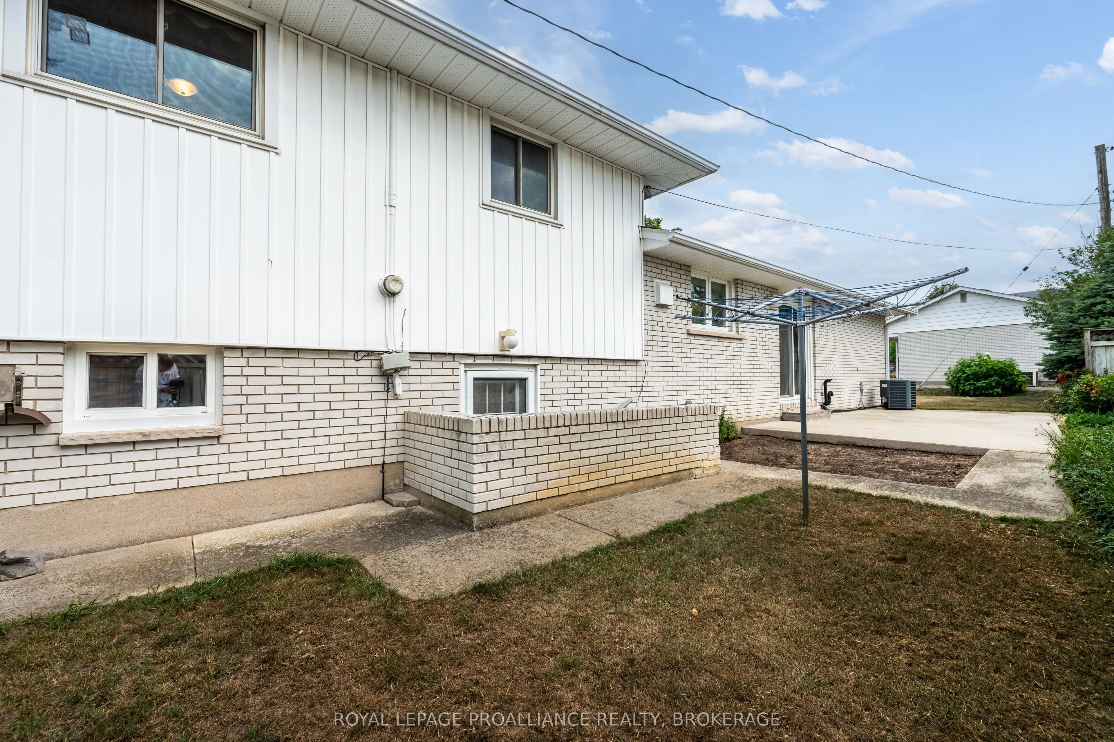 350 Norman Rogers Drive