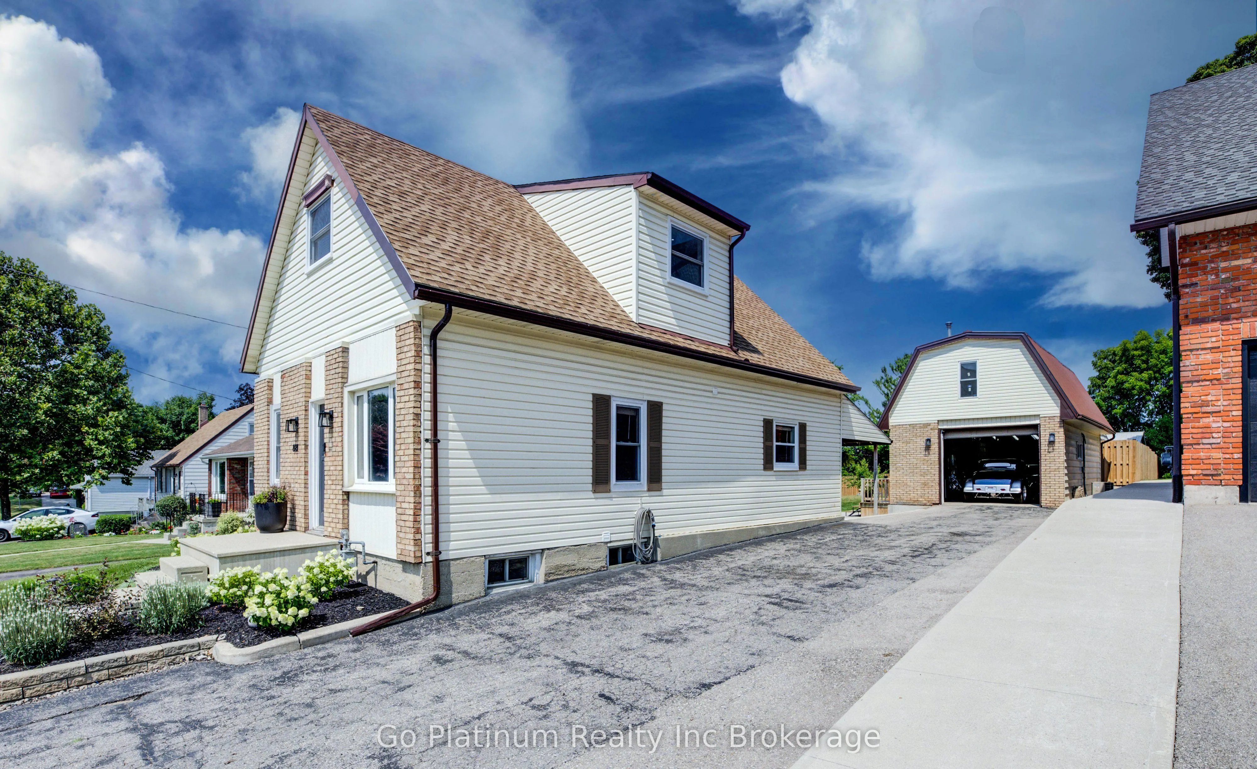 881 Isabel Street