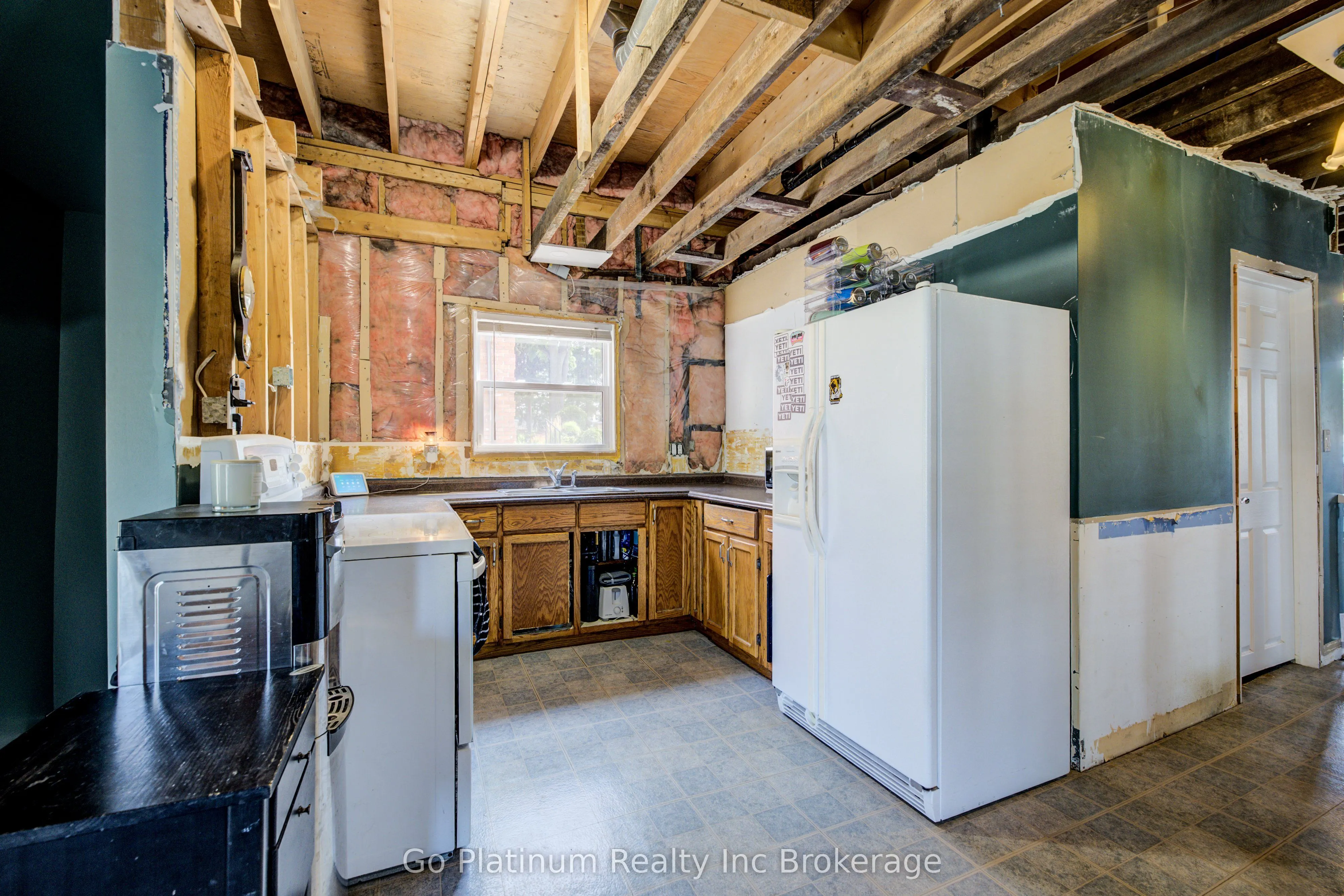 881 Isabel Street