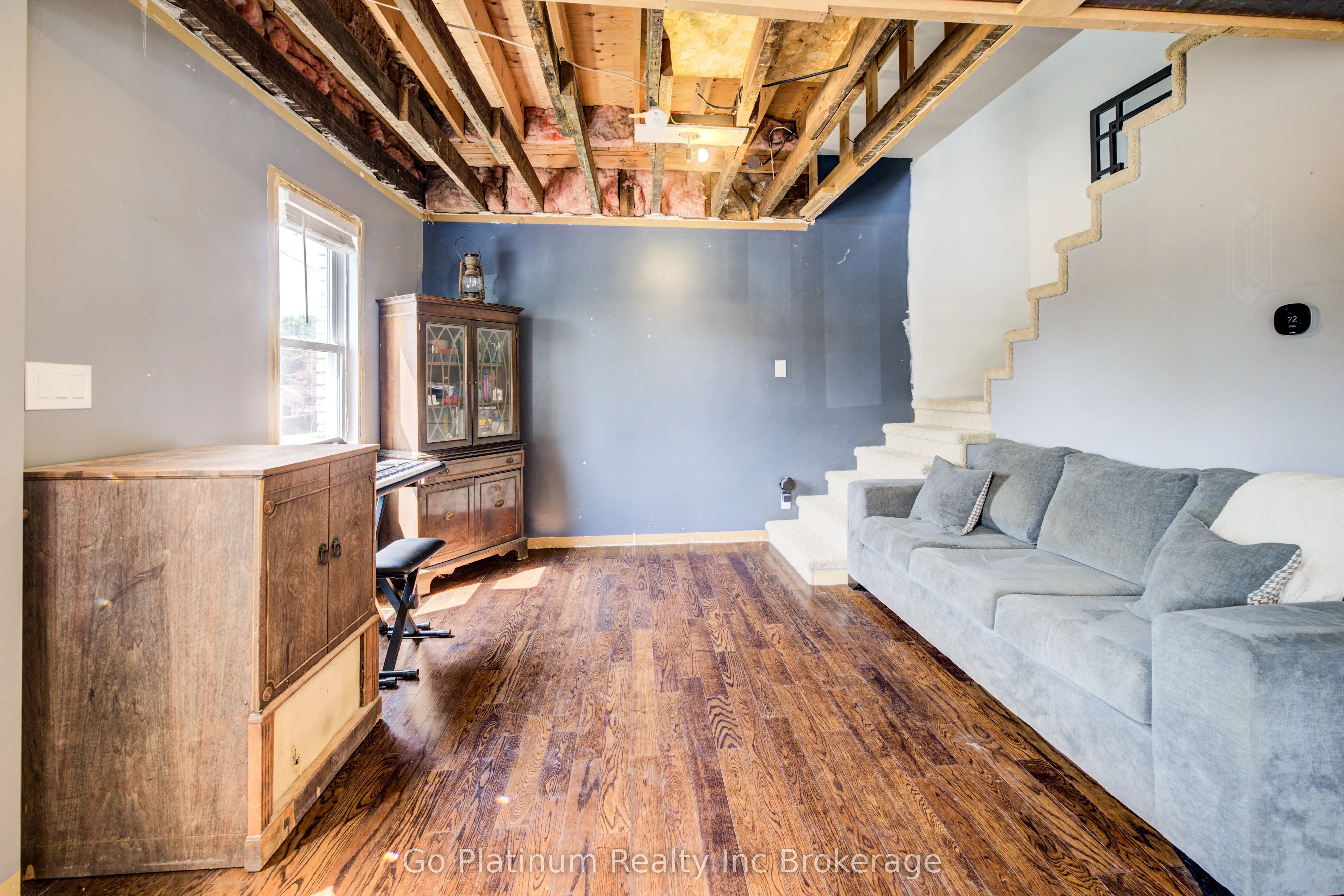 881 Isabel Street