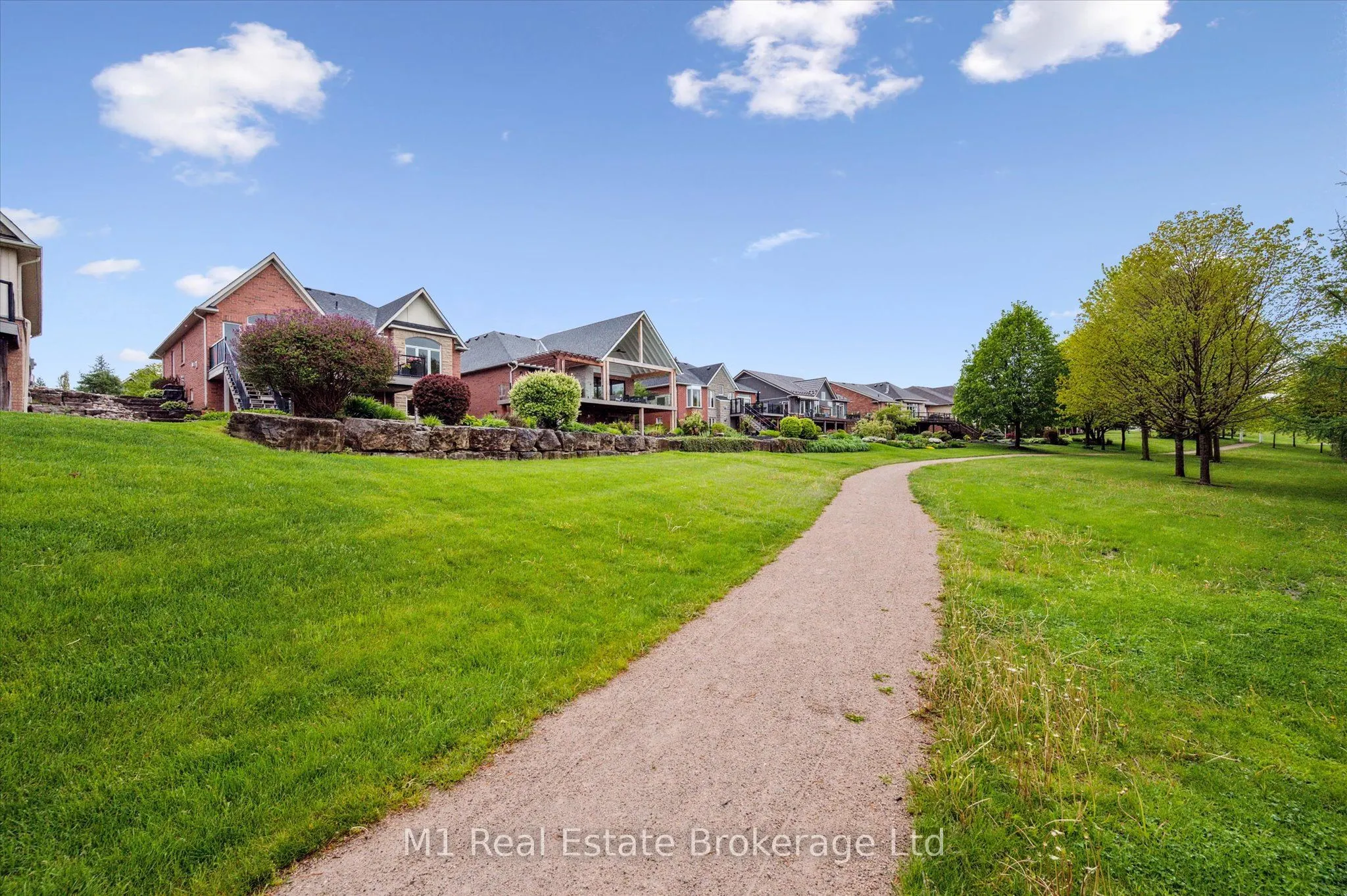 94 Aberfoyle Mill Crescent