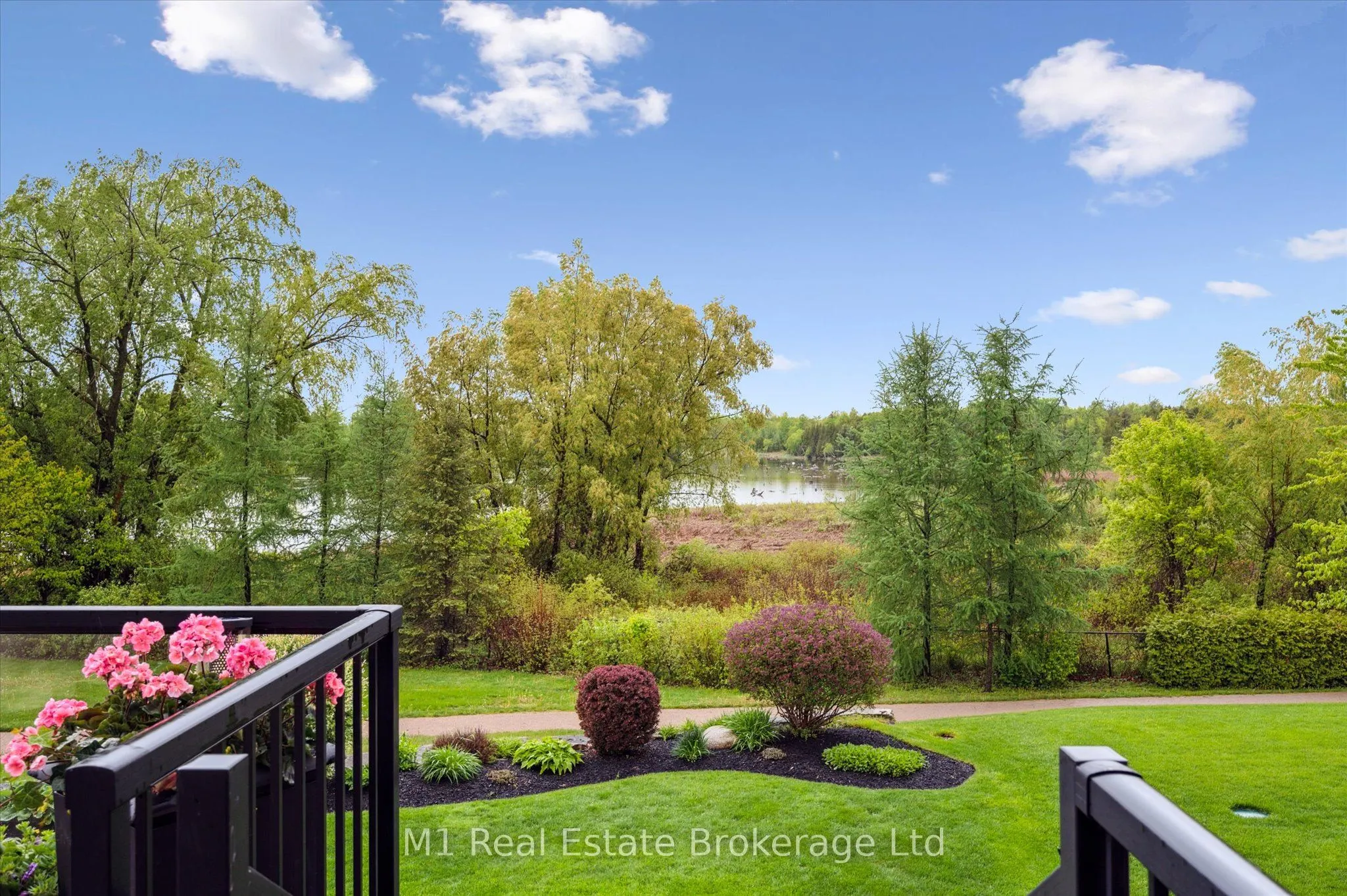 94 Aberfoyle Mill Crescent