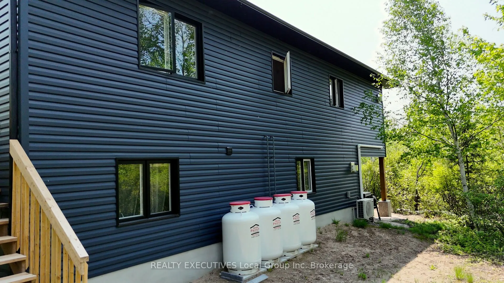 1276 HART Road