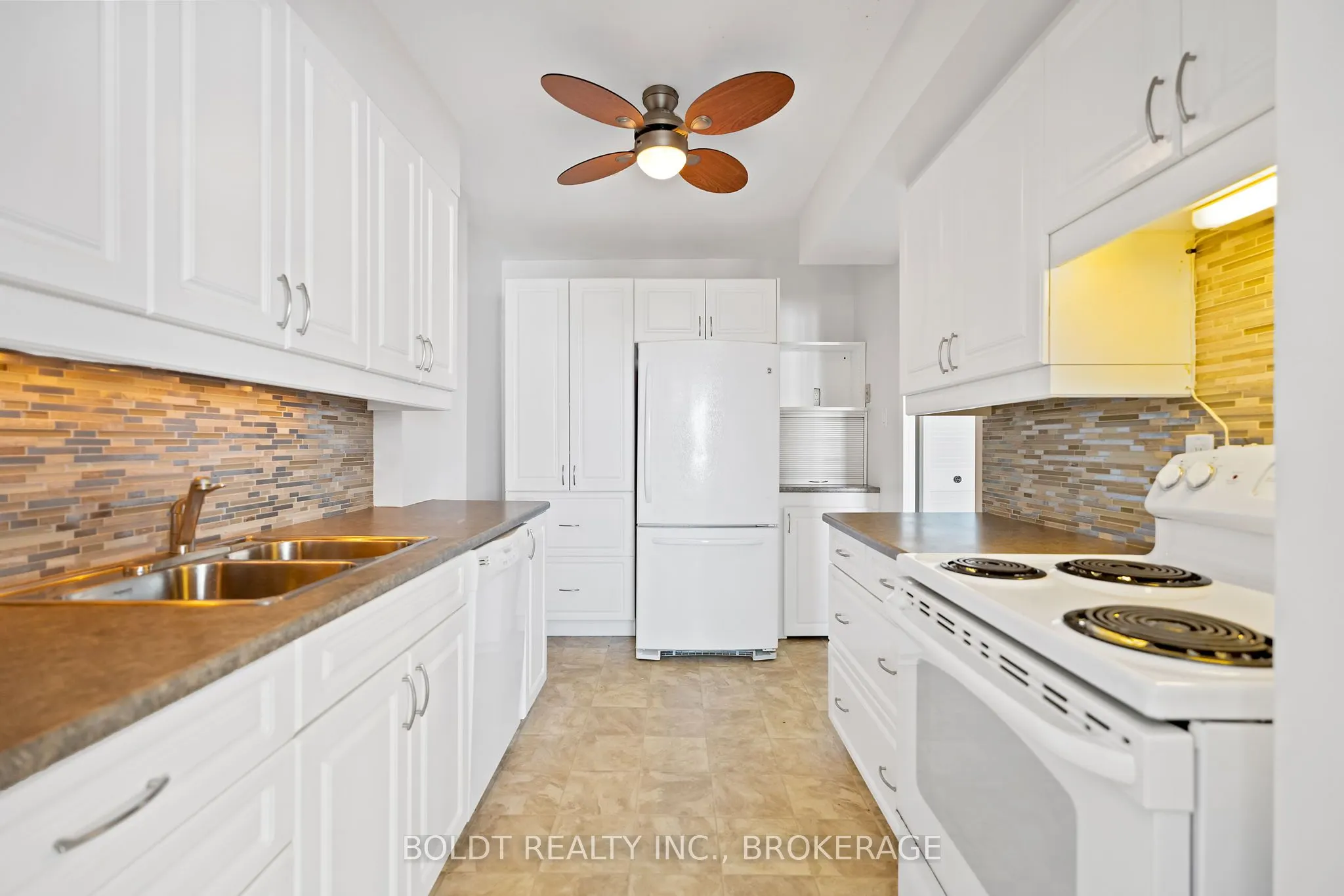 35 Towering Heights Boulevard, #1008