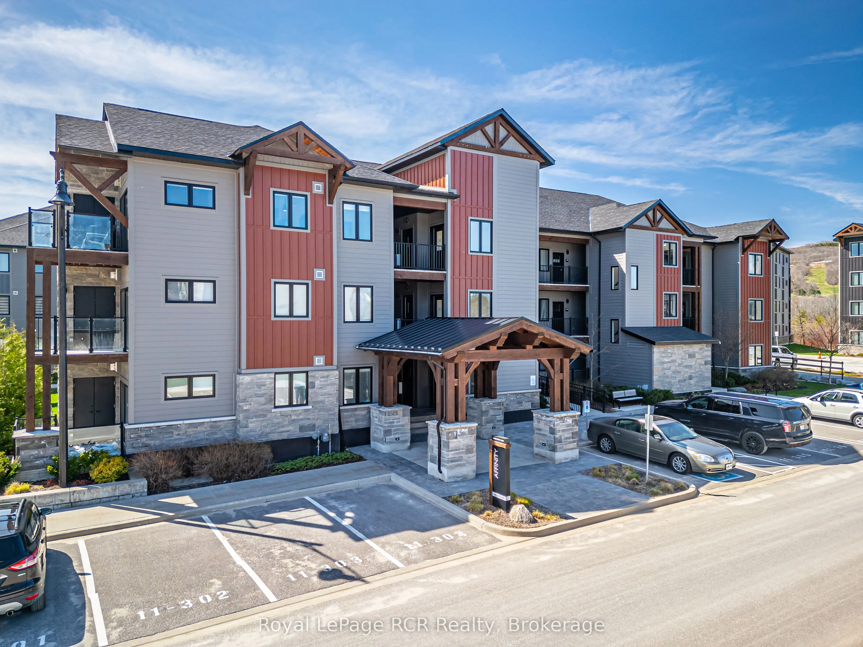 11 Beckwith Lane, #102