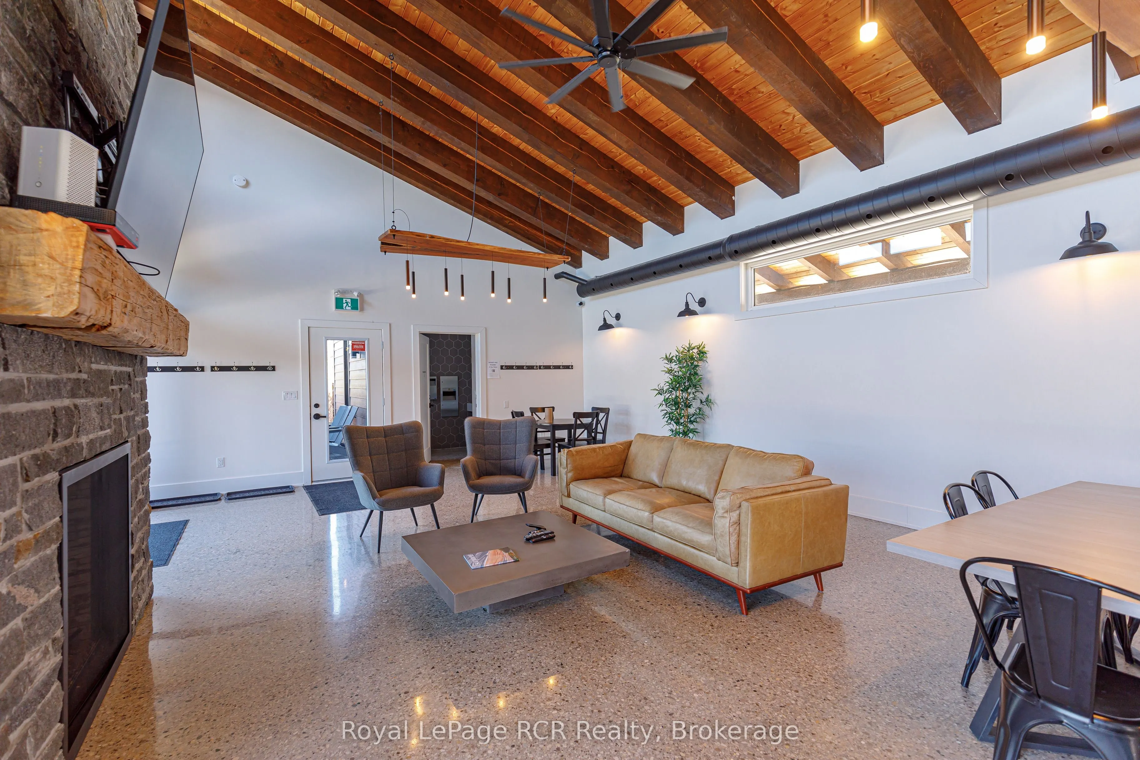 11 Beckwith Lane, #102