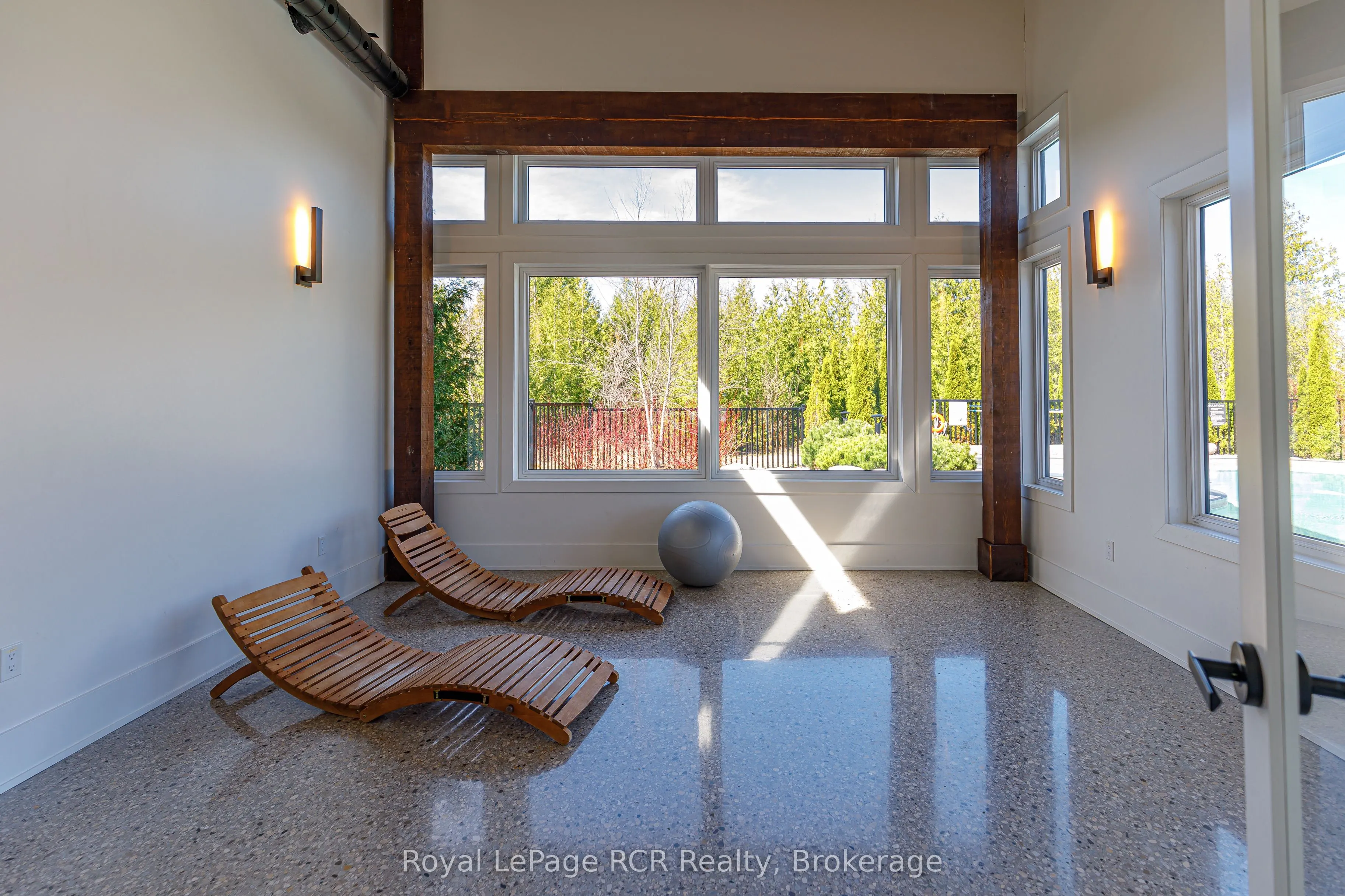 11 Beckwith Lane, #102