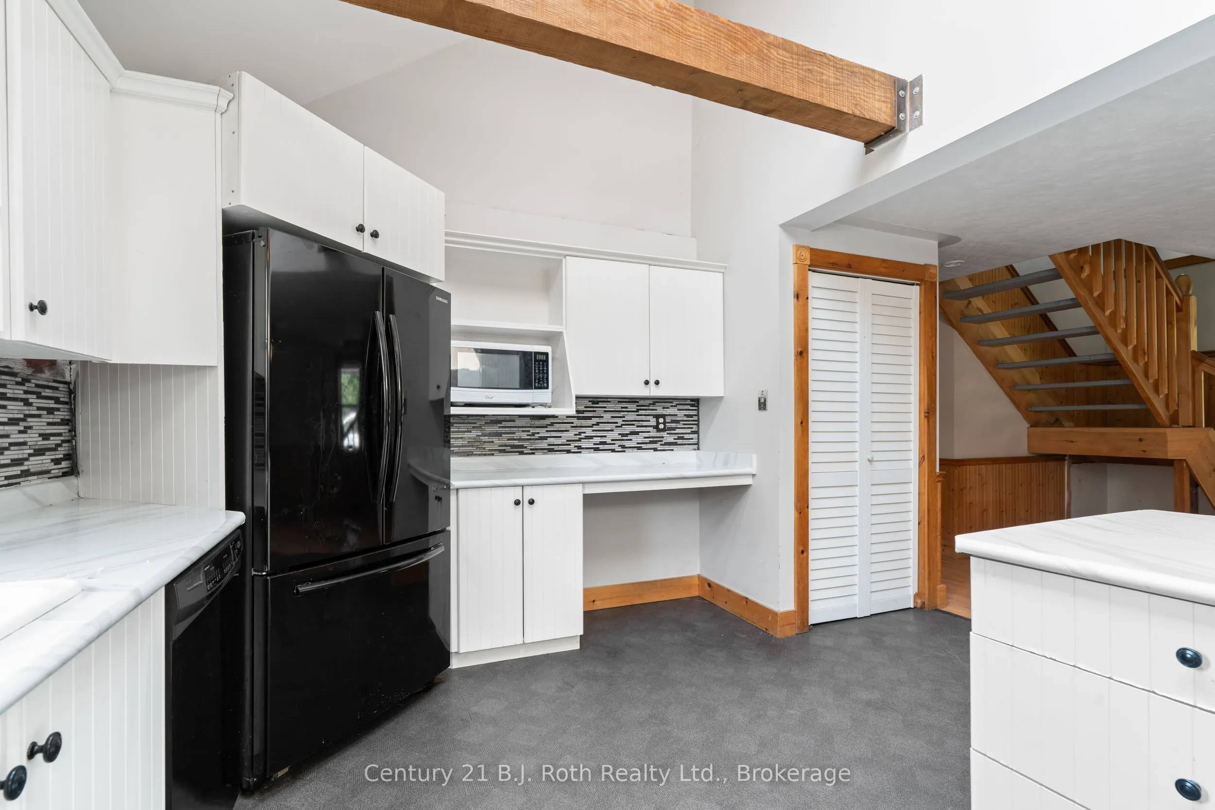 2377 Fraserburg Road