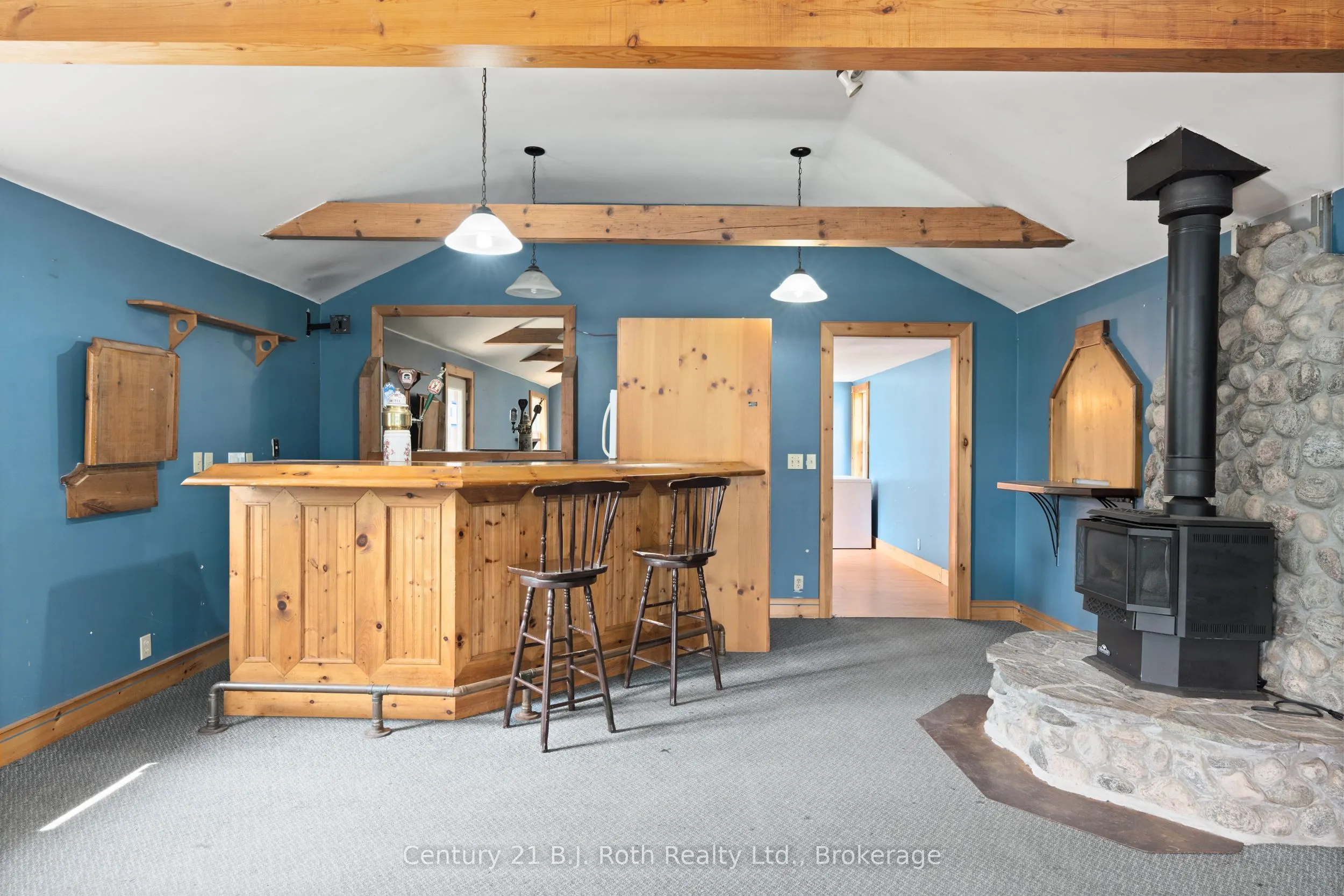 2377 Fraserburg Road