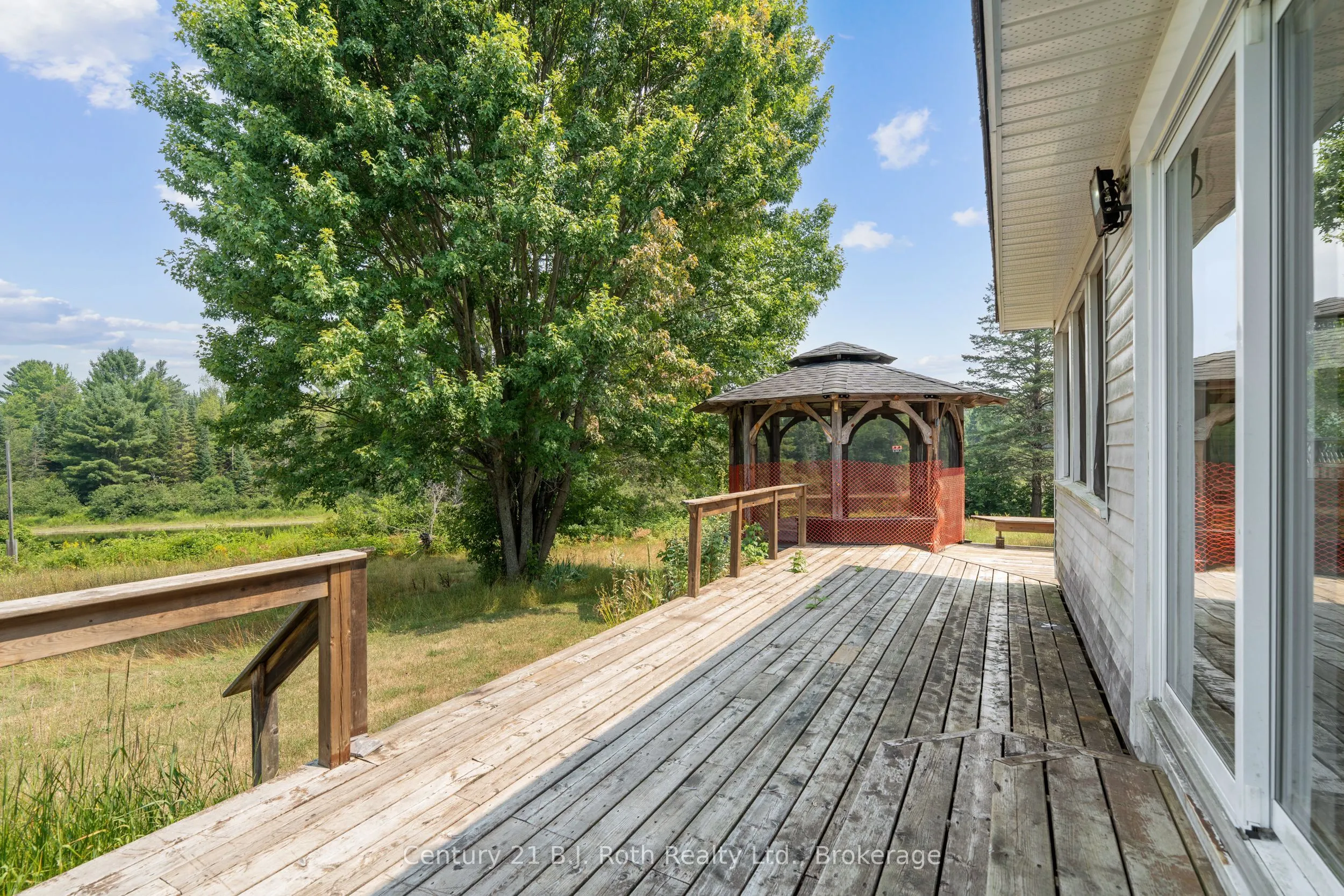2377 Fraserburg Road