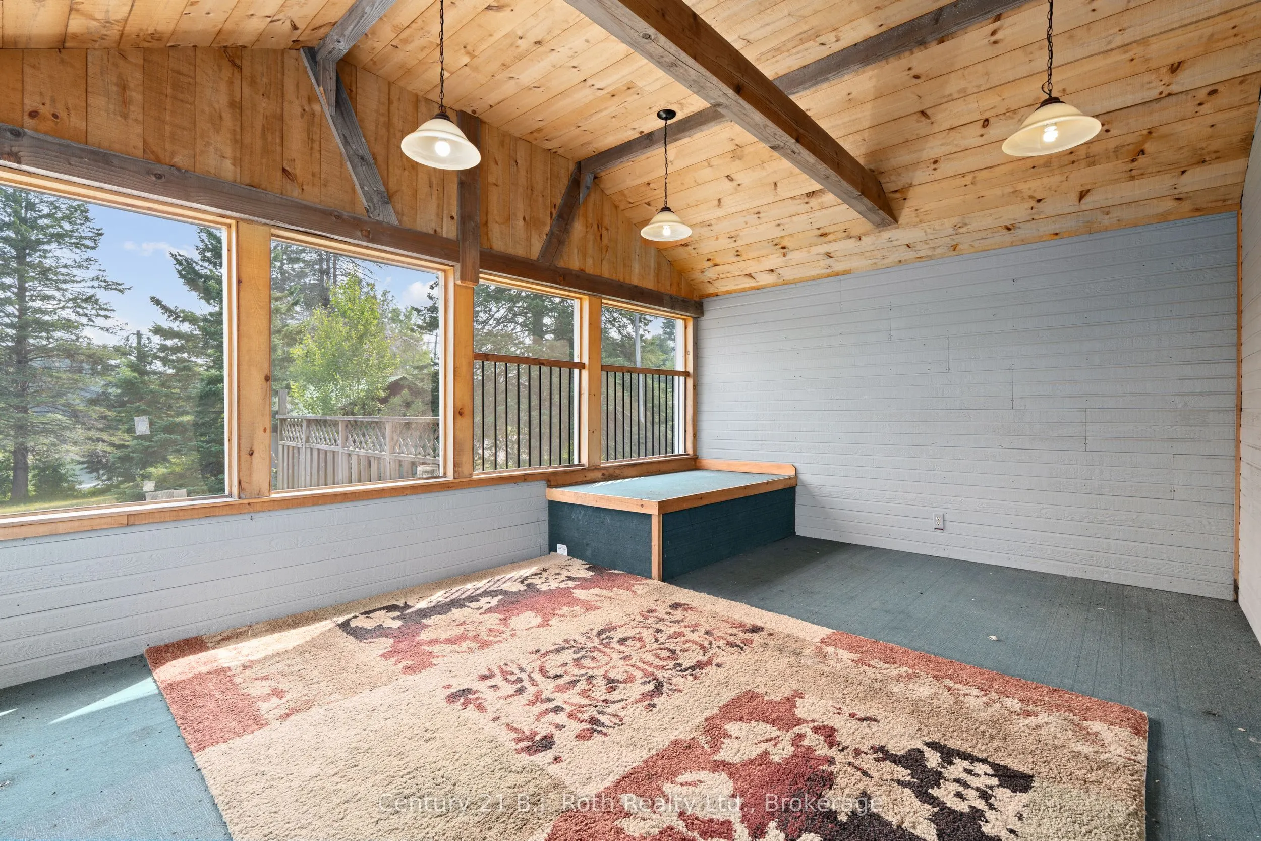 2377 Fraserburg Road