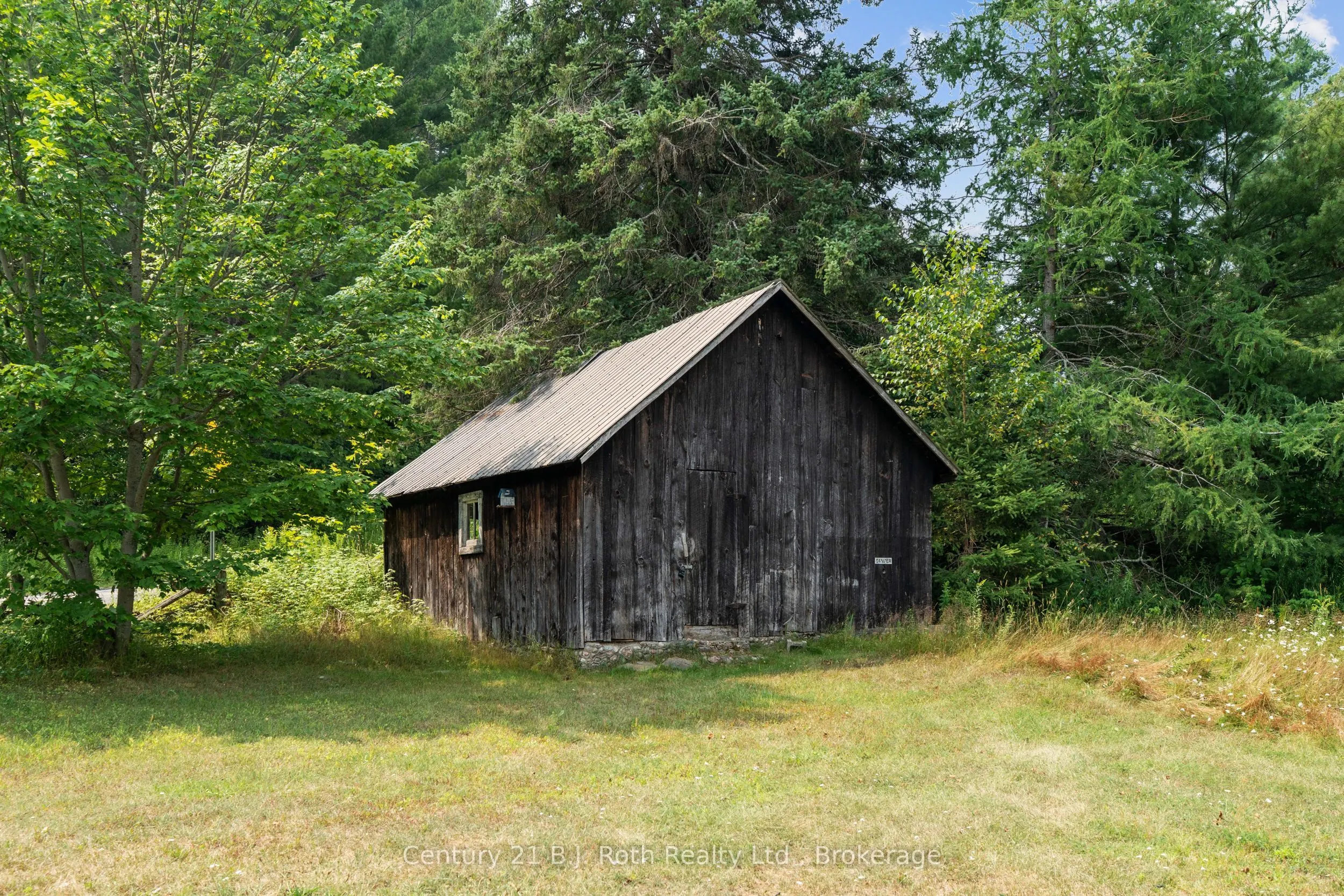 2377 Fraserburg Road
