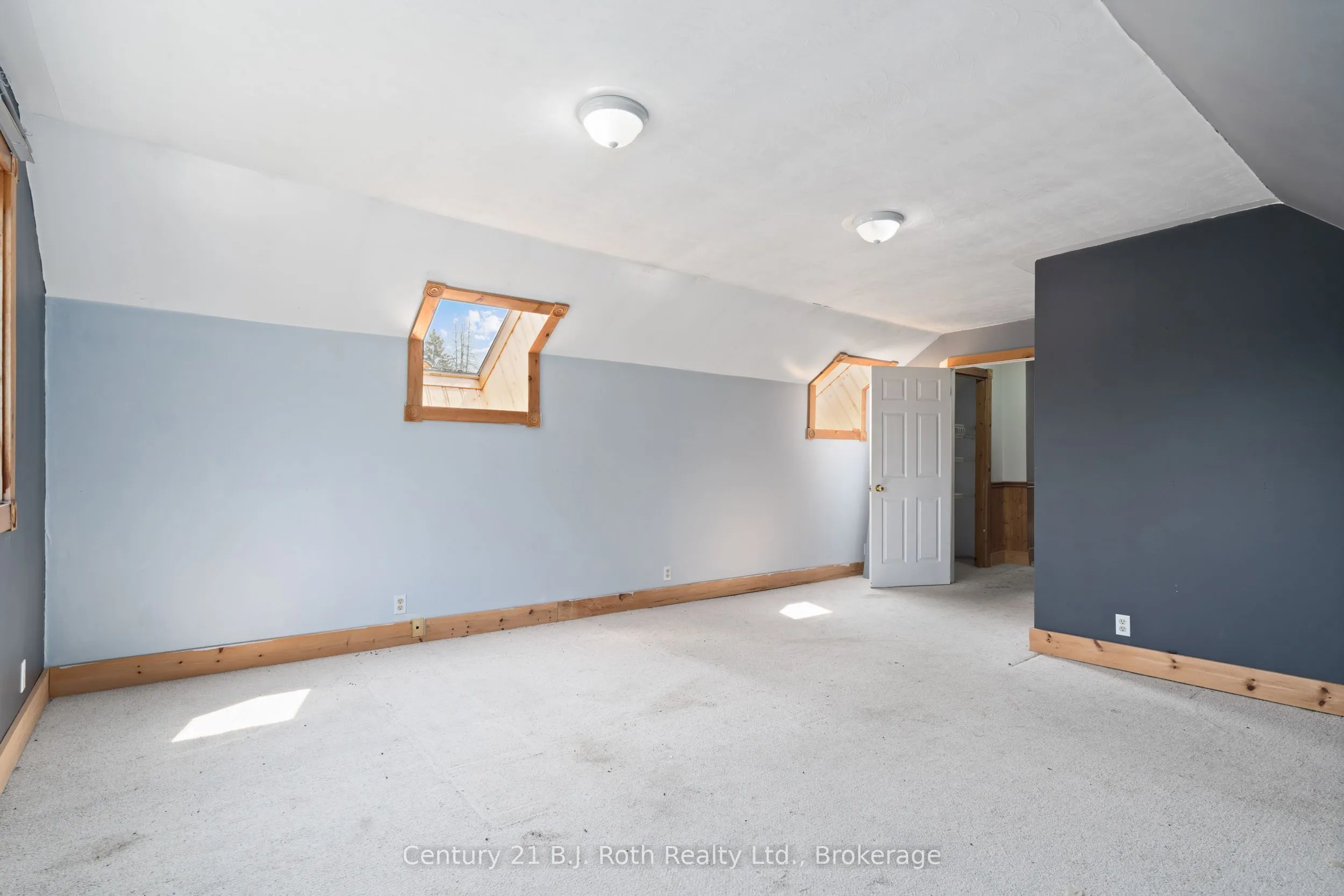 2377 Fraserburg Road