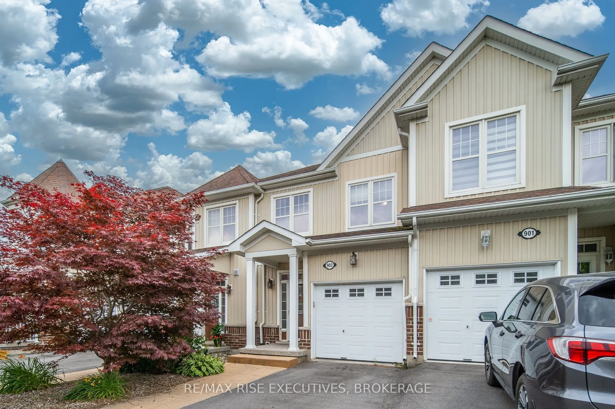 903 Ascot Lane, #903
