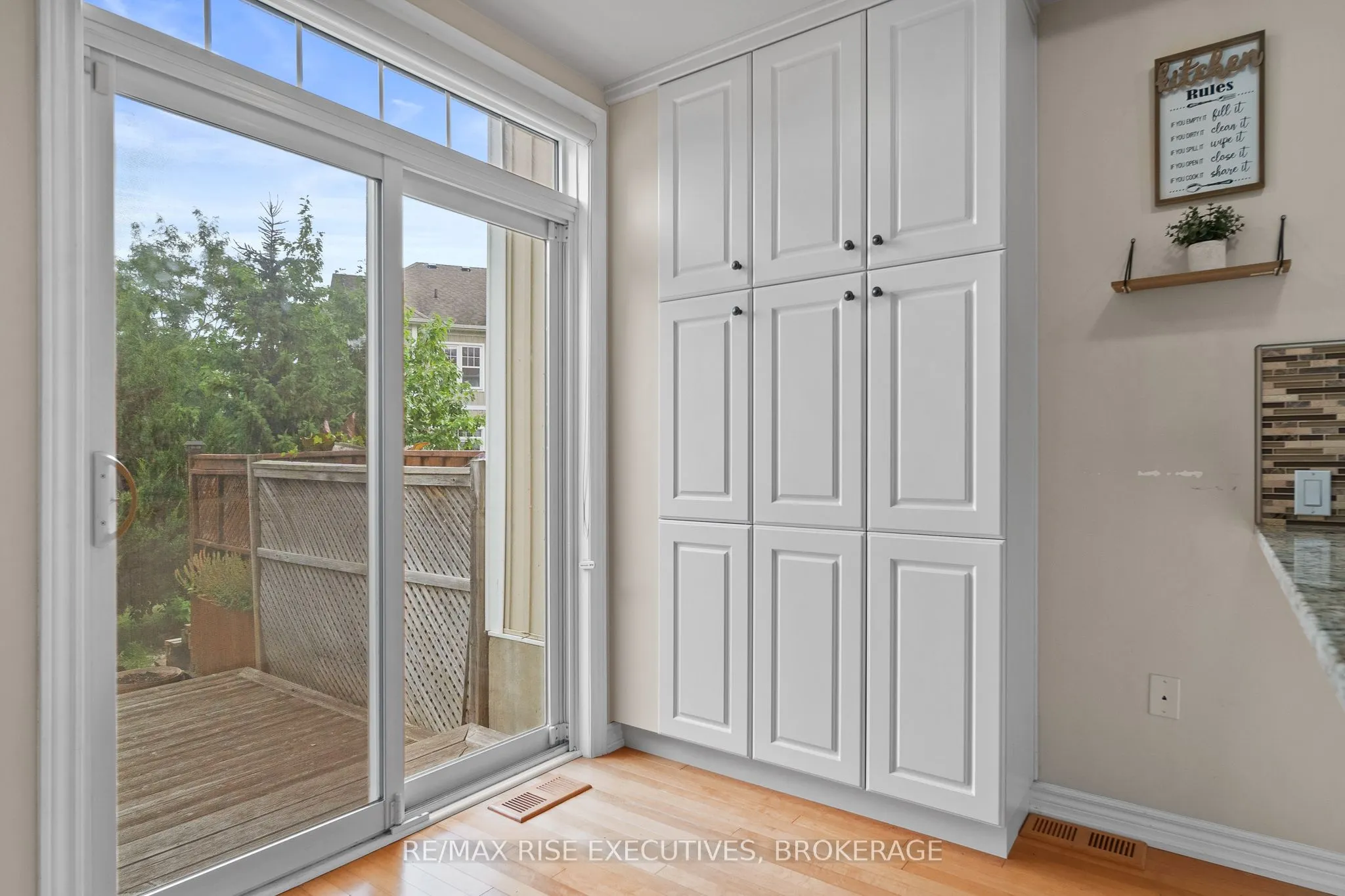 903 Ascot Lane, #903