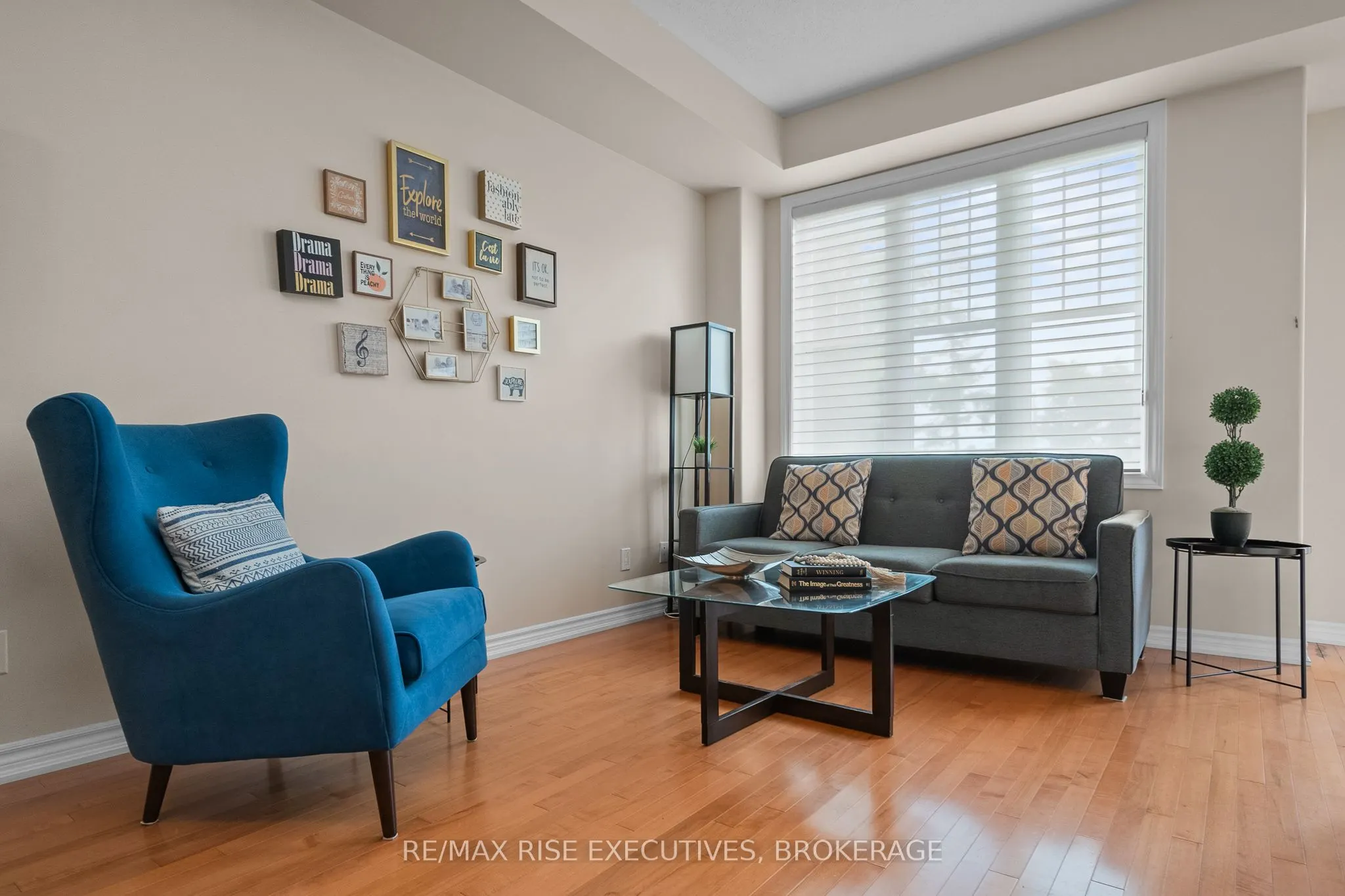 903 Ascot Lane, #903
