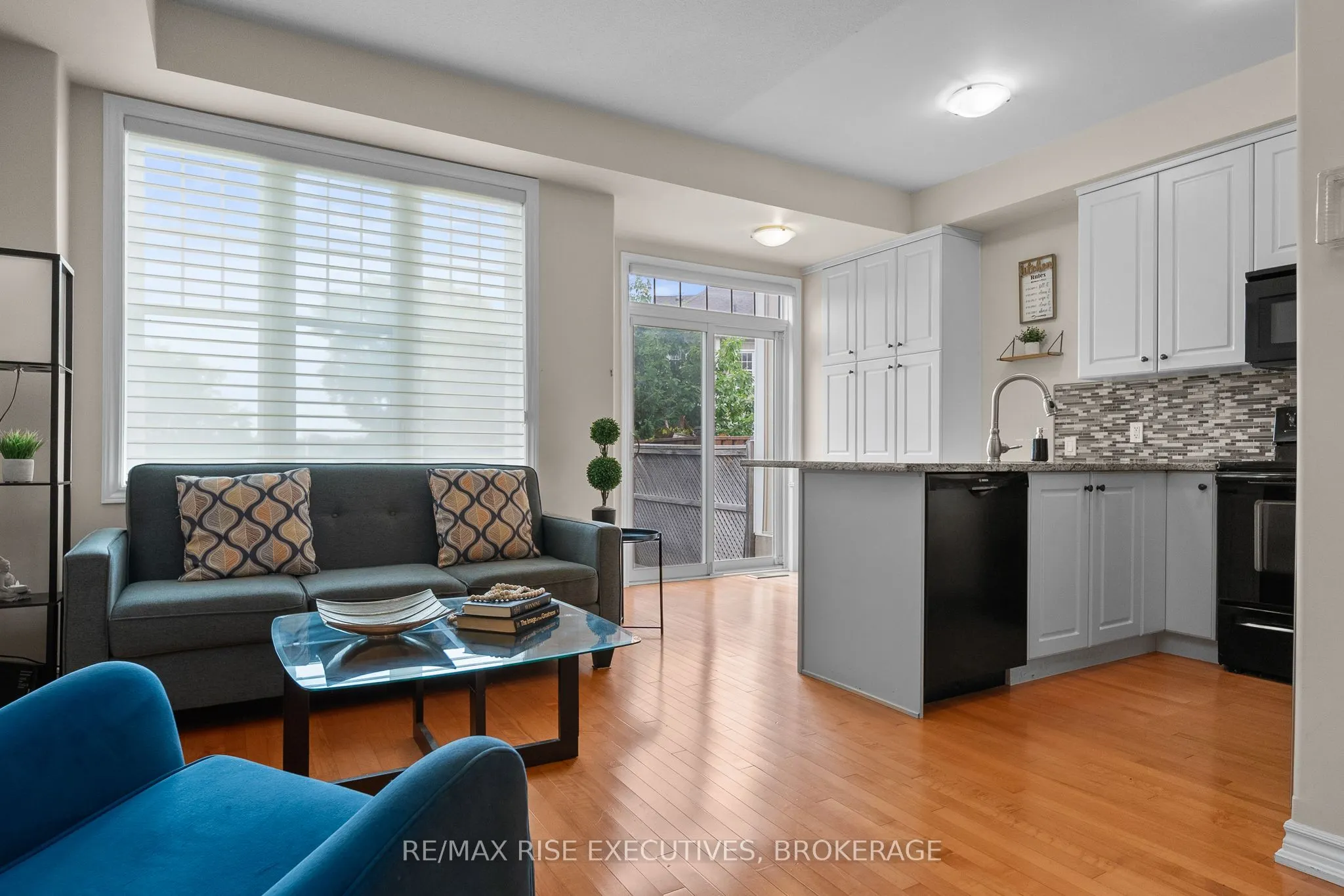 903 Ascot Lane, #903