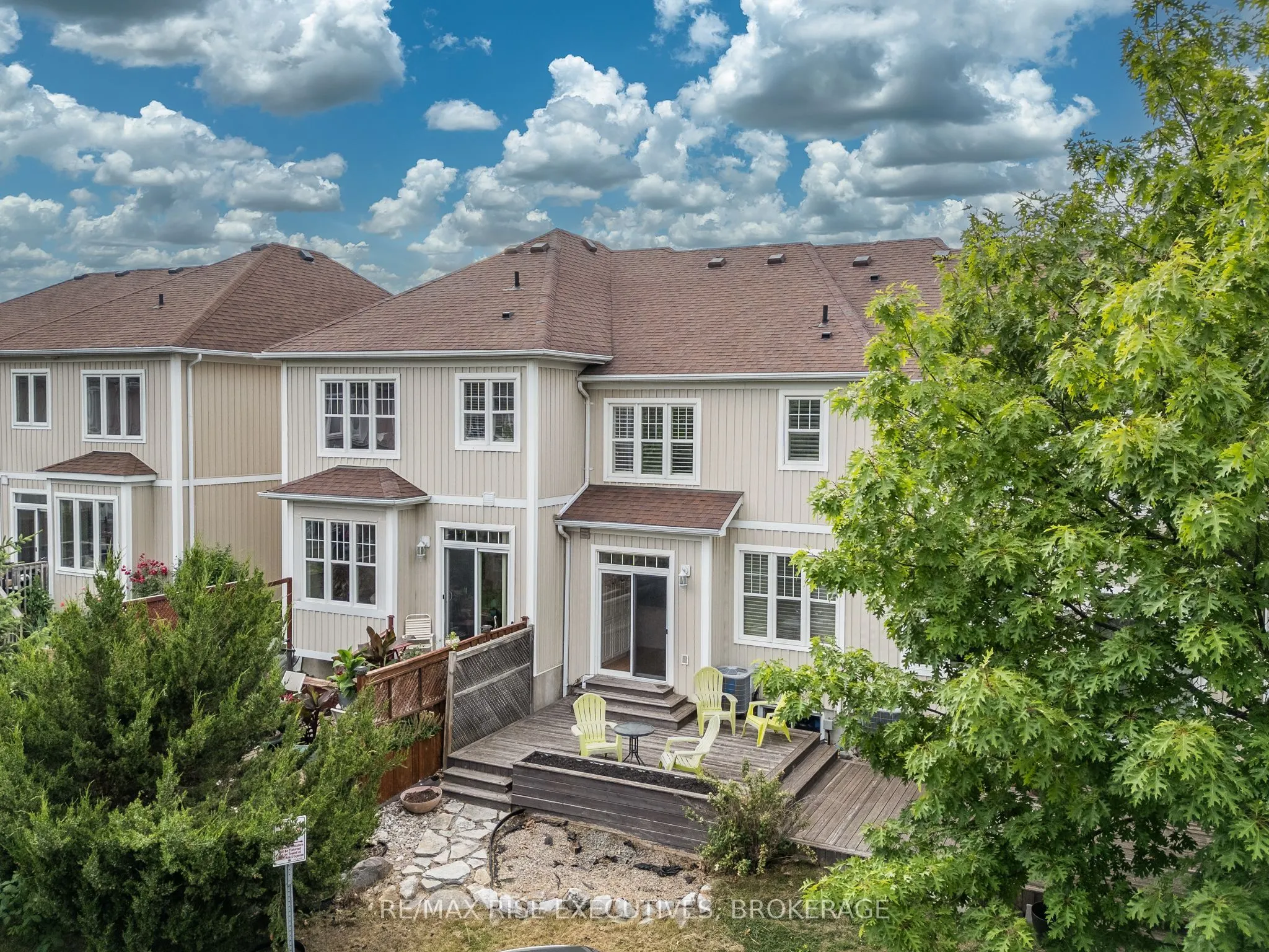 903 Ascot Lane, #903