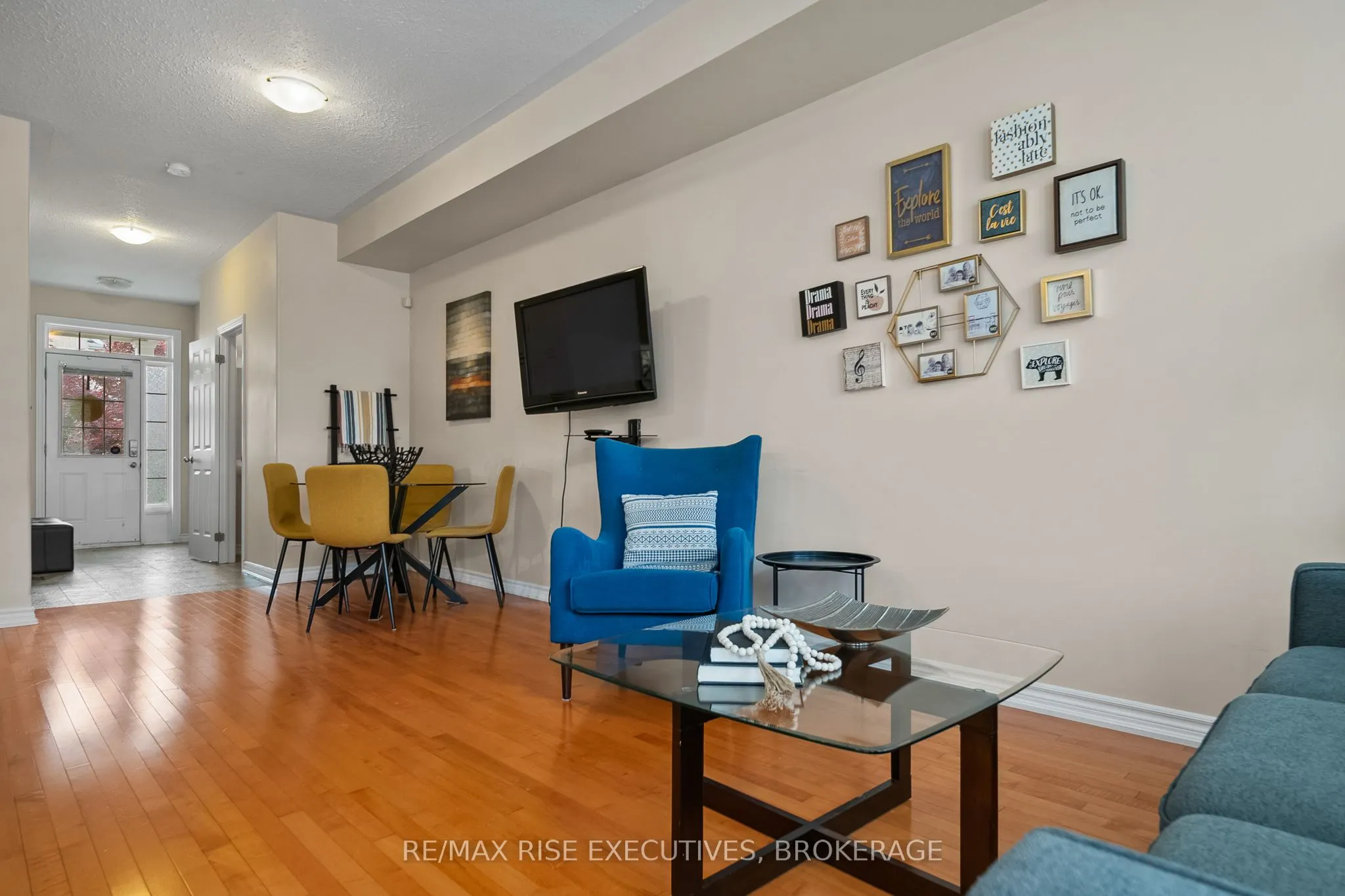 903 Ascot Lane, #903