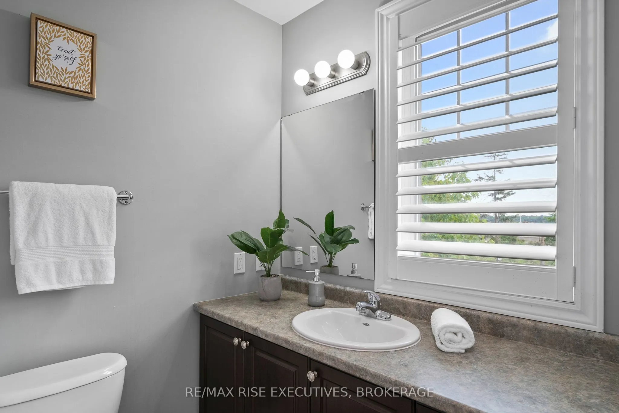 903 Ascot Lane, #903