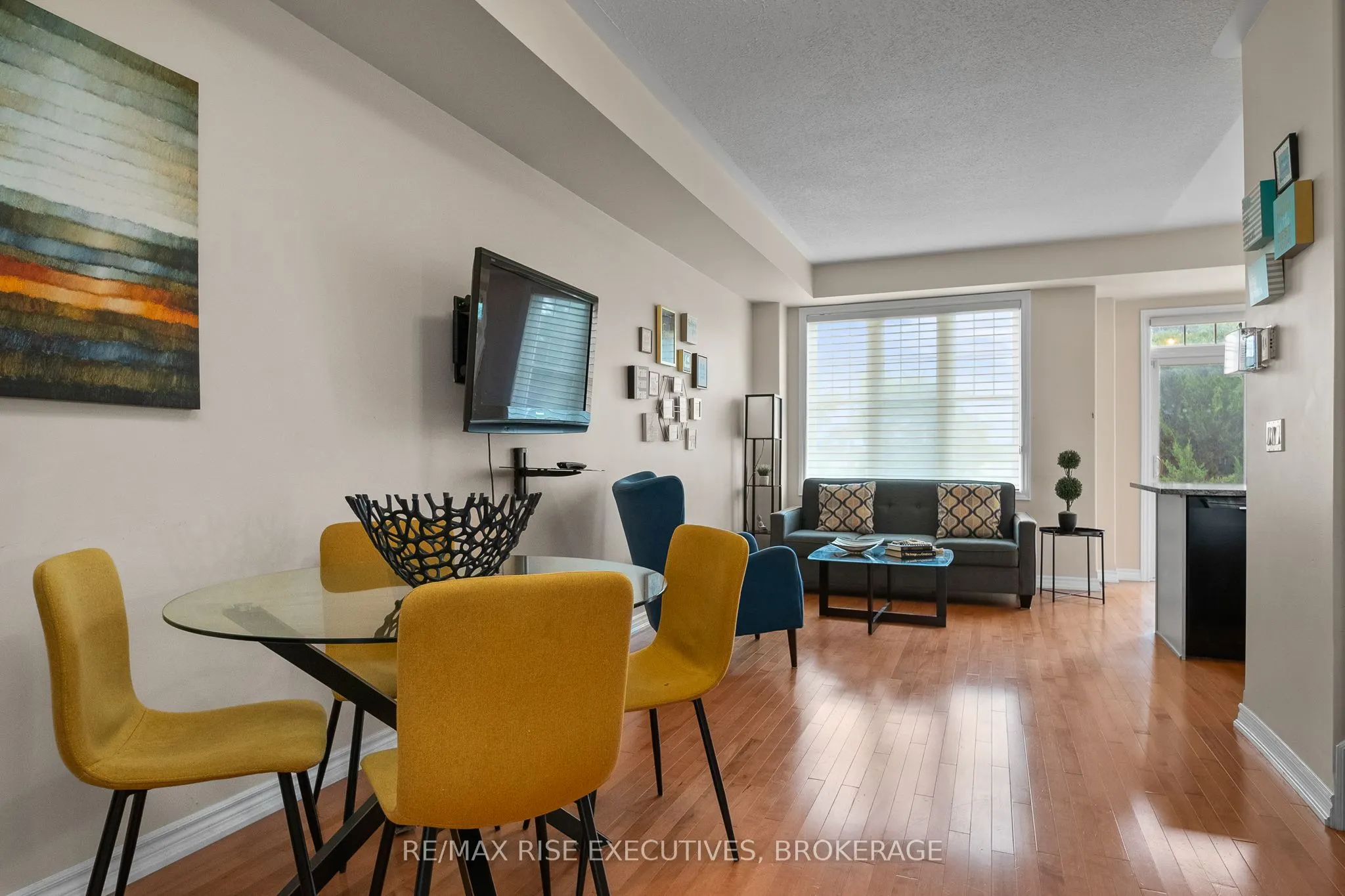 903 Ascot Lane, #903