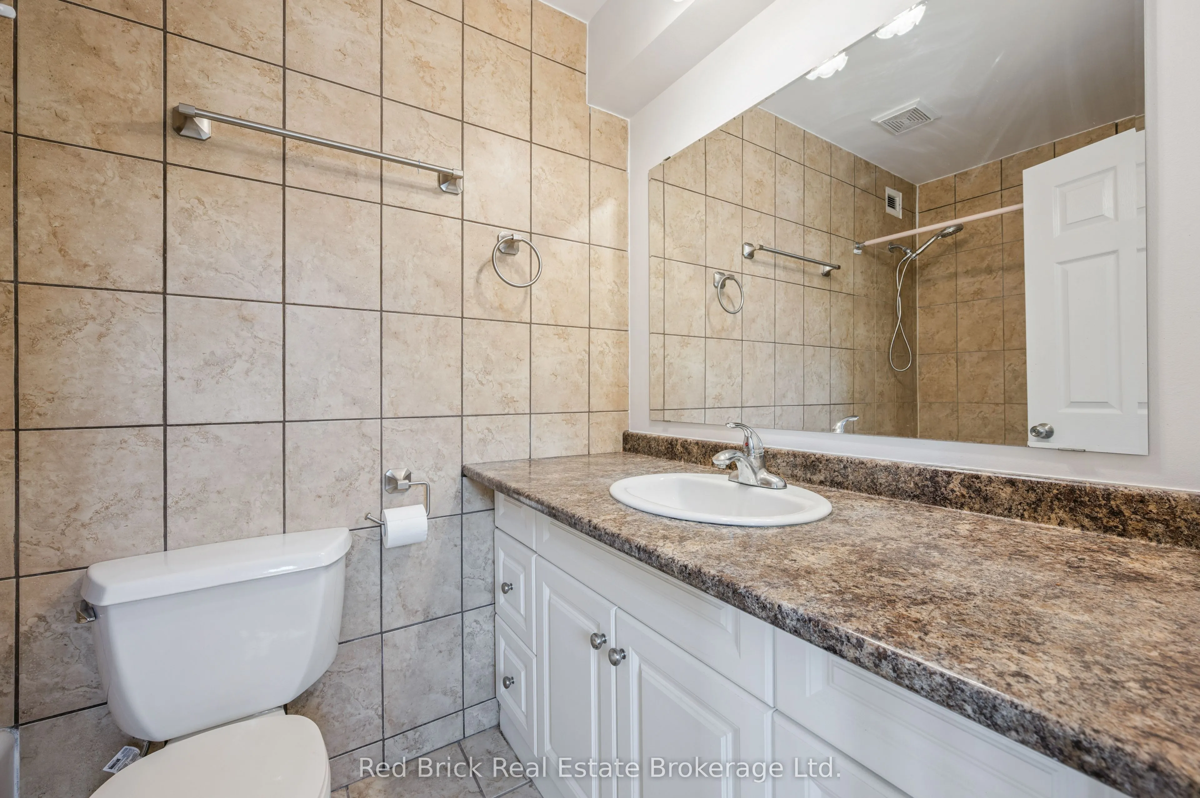 121 University Avenue E, #16