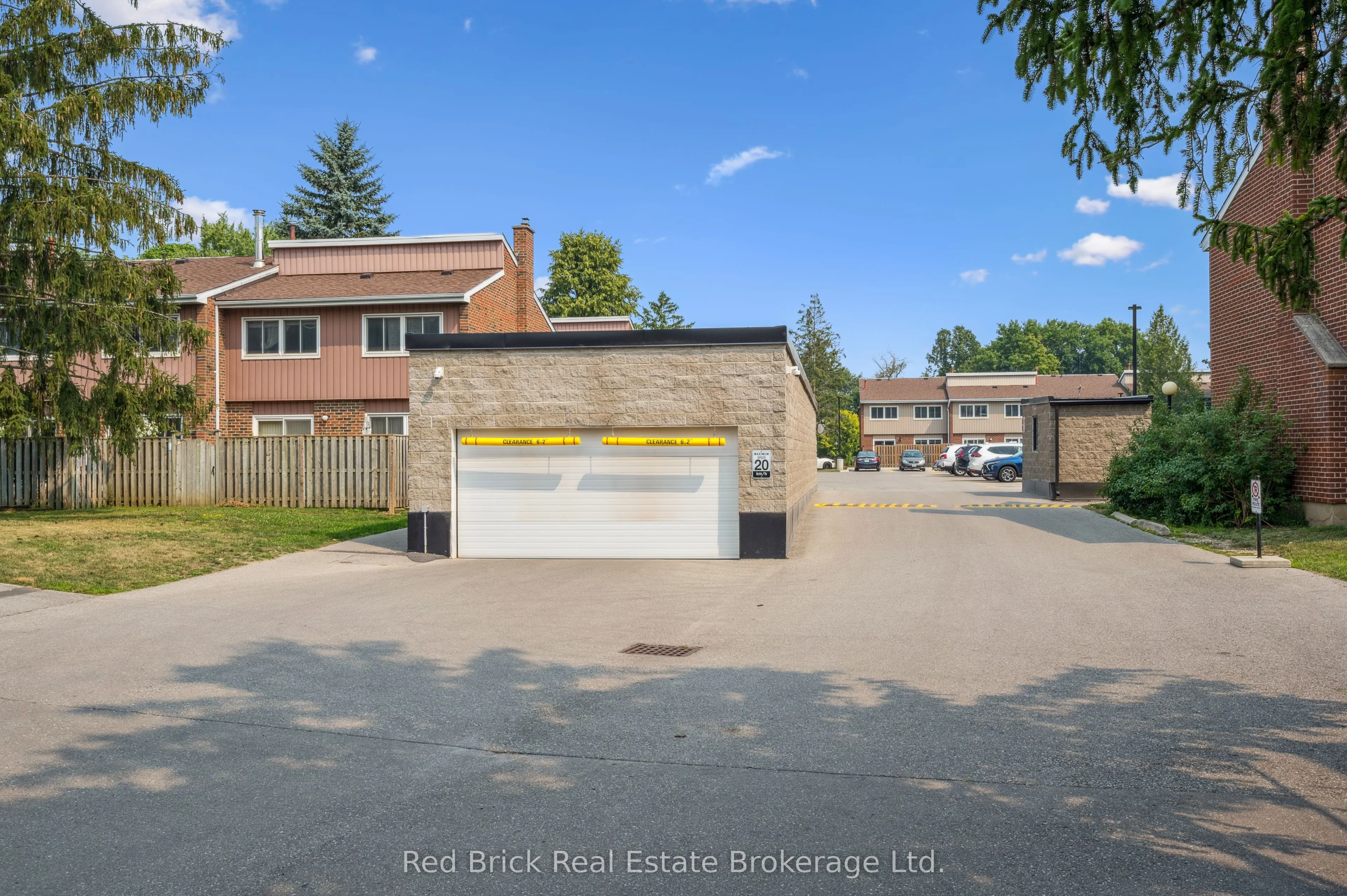 121 University Avenue E, #16