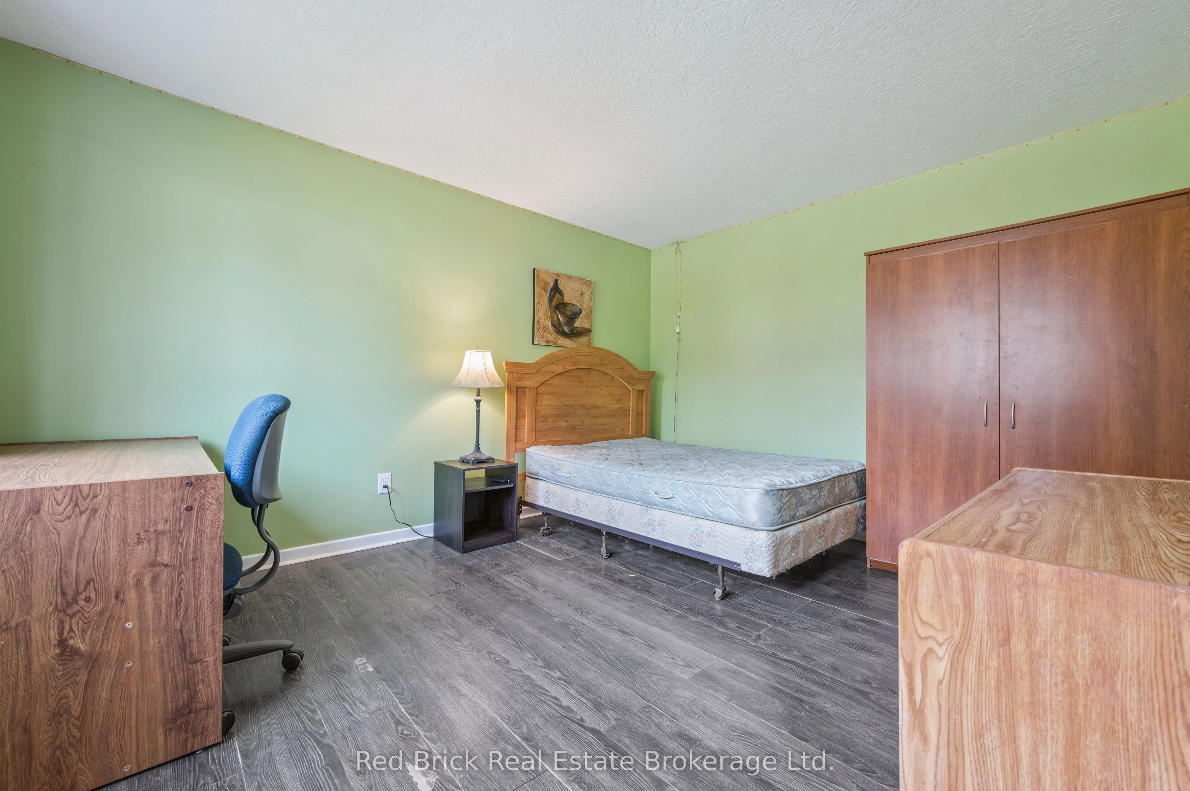 121 University Avenue E, #16