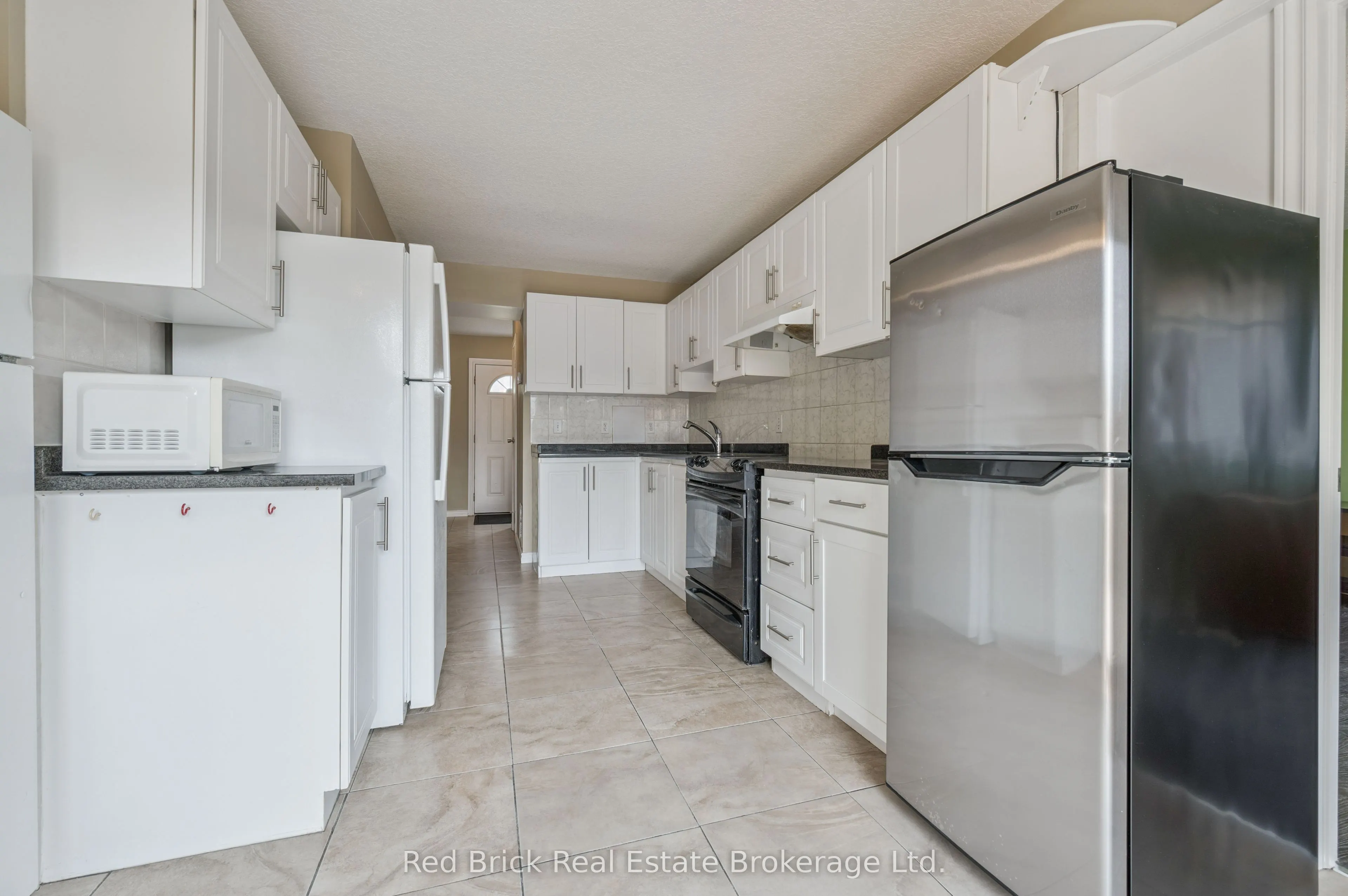 121 University Avenue E, #16