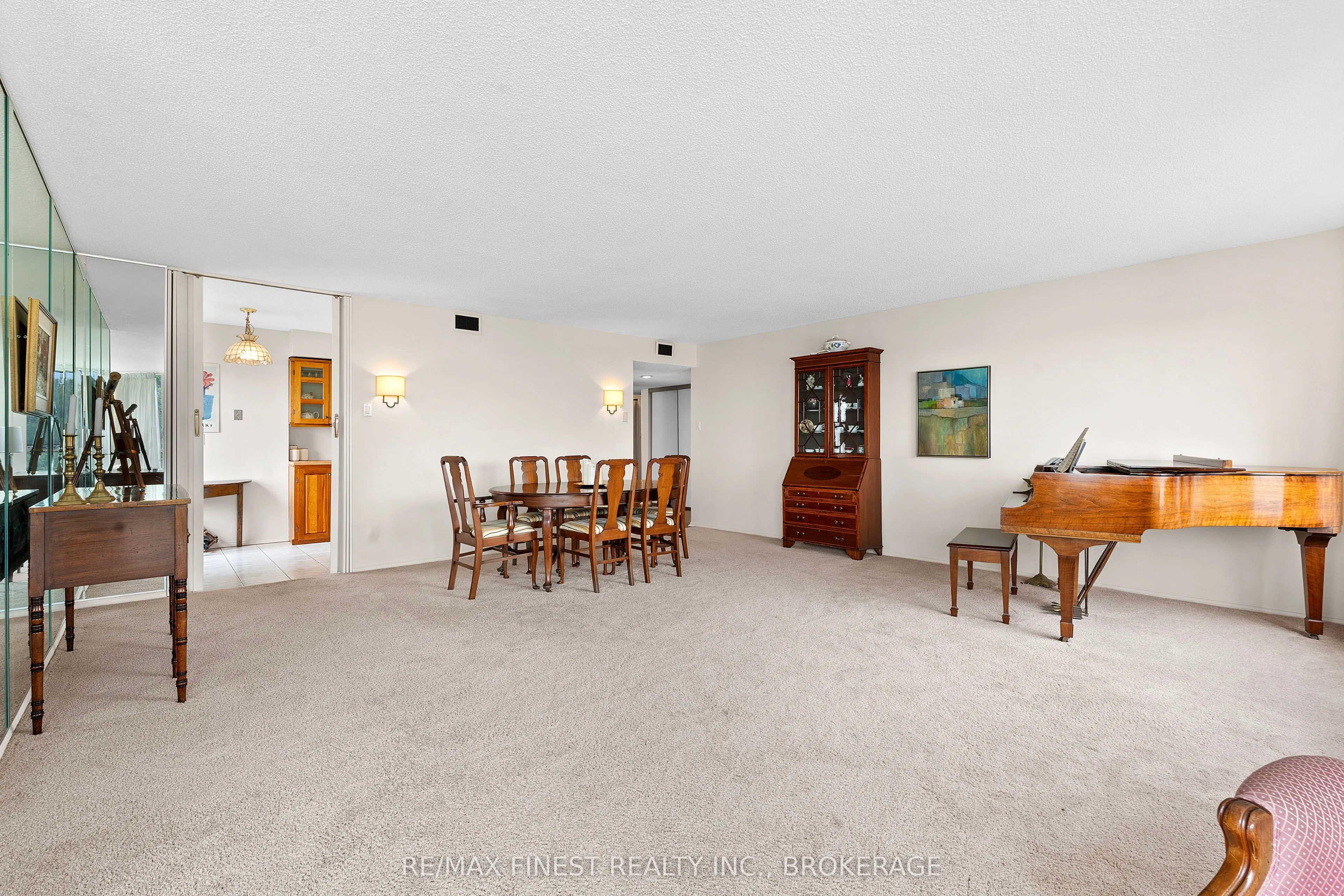 185 Ontario Street, #306