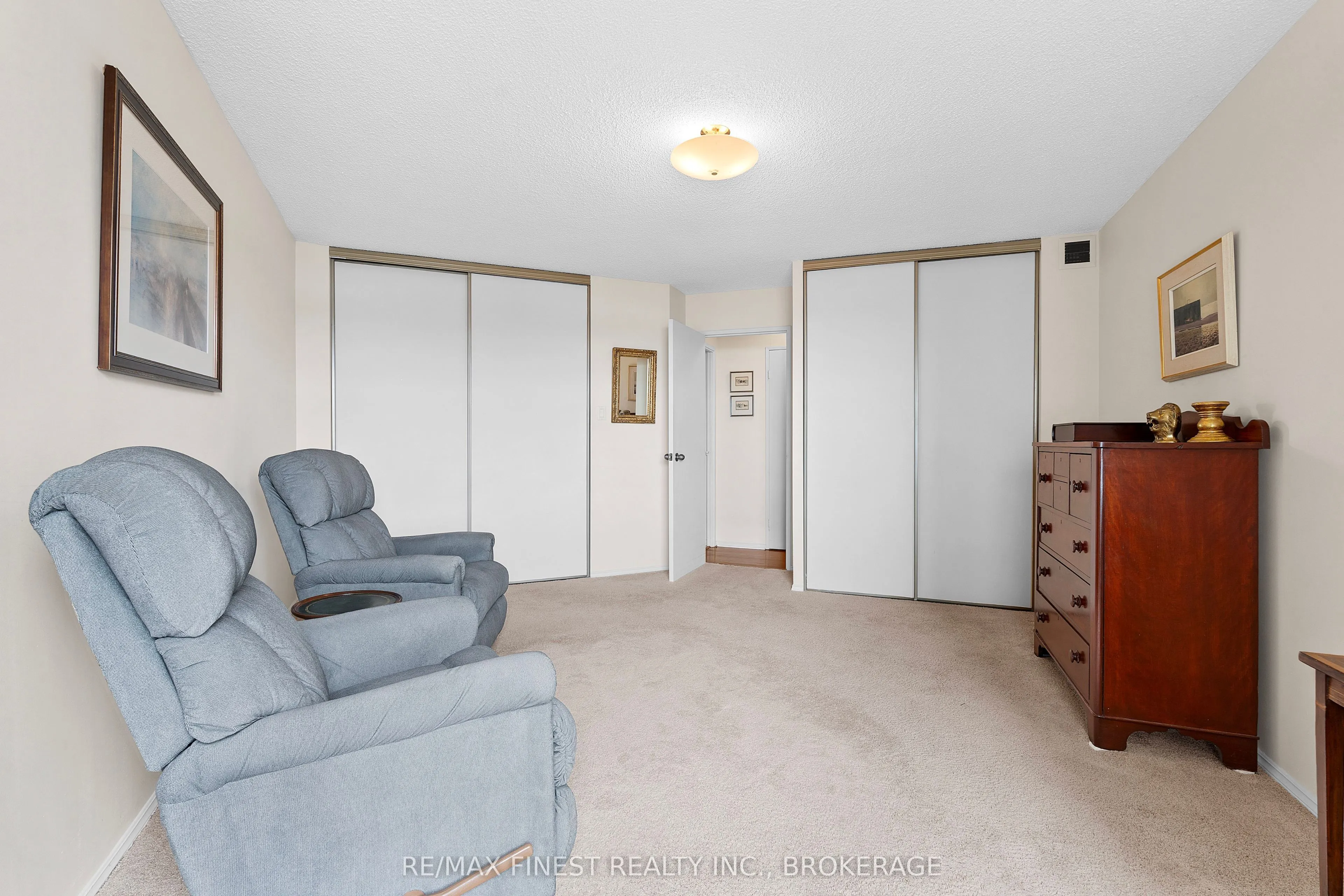 185 Ontario Street, #306