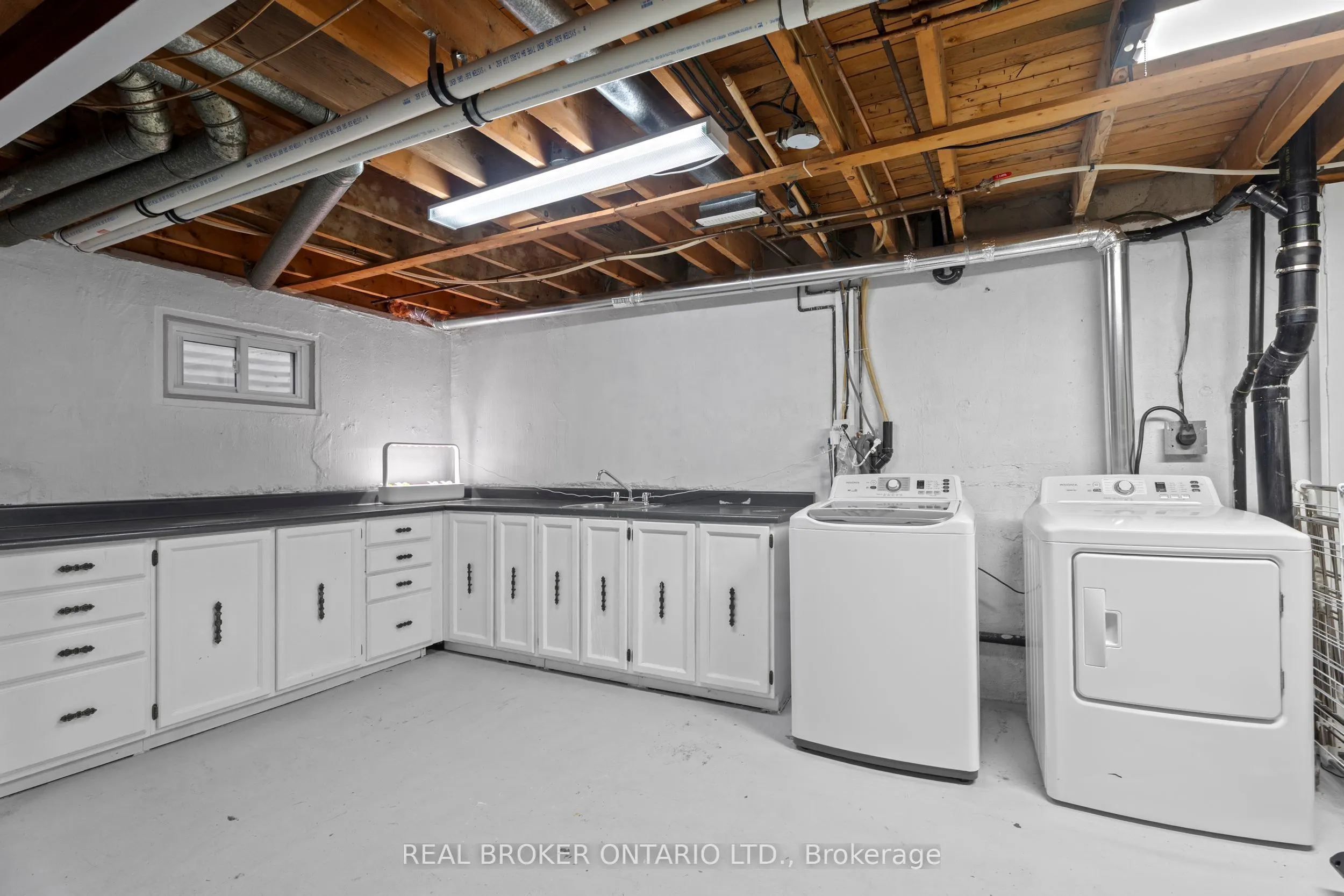 121 Bagot Street, #2