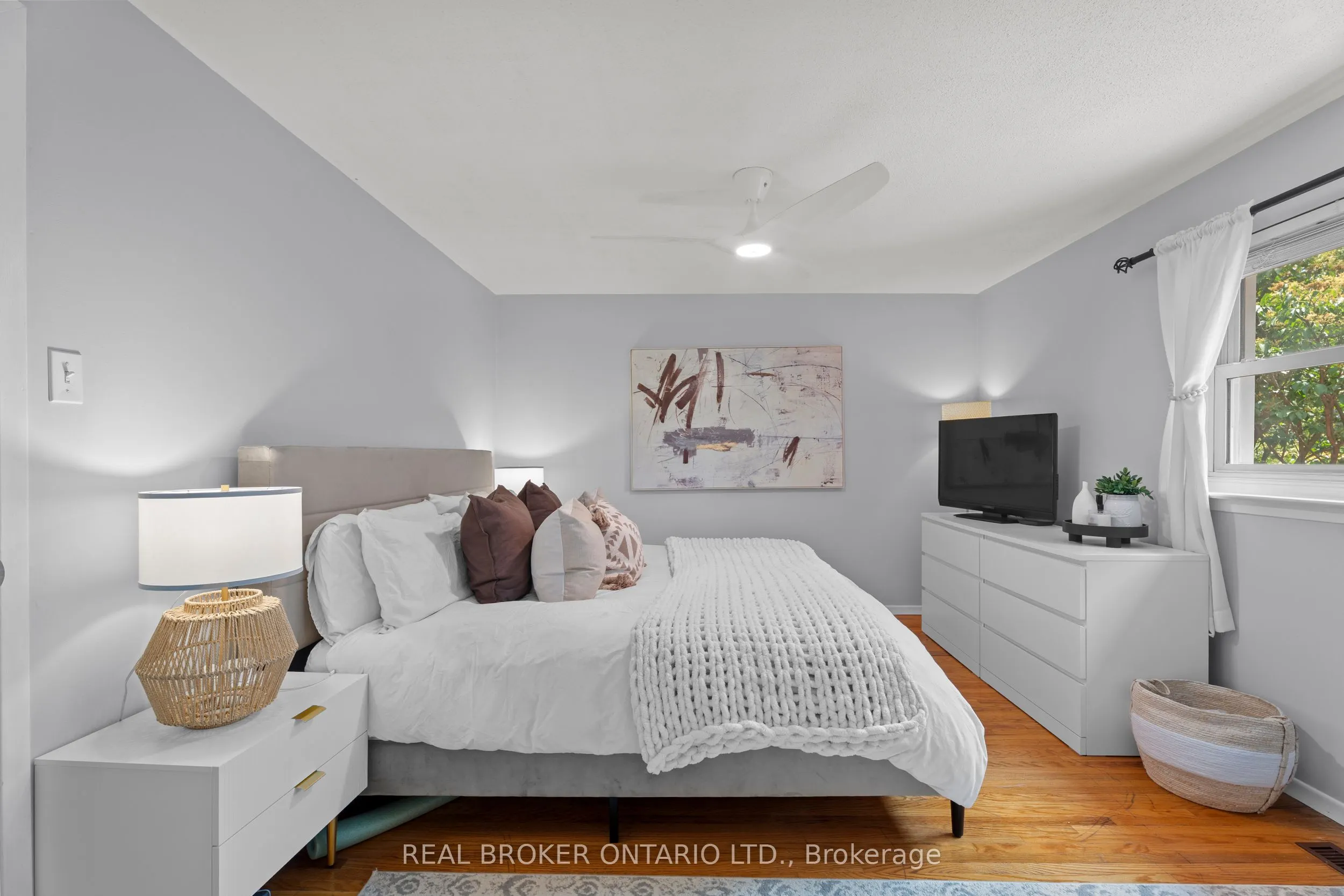 121 Bagot Street, #2