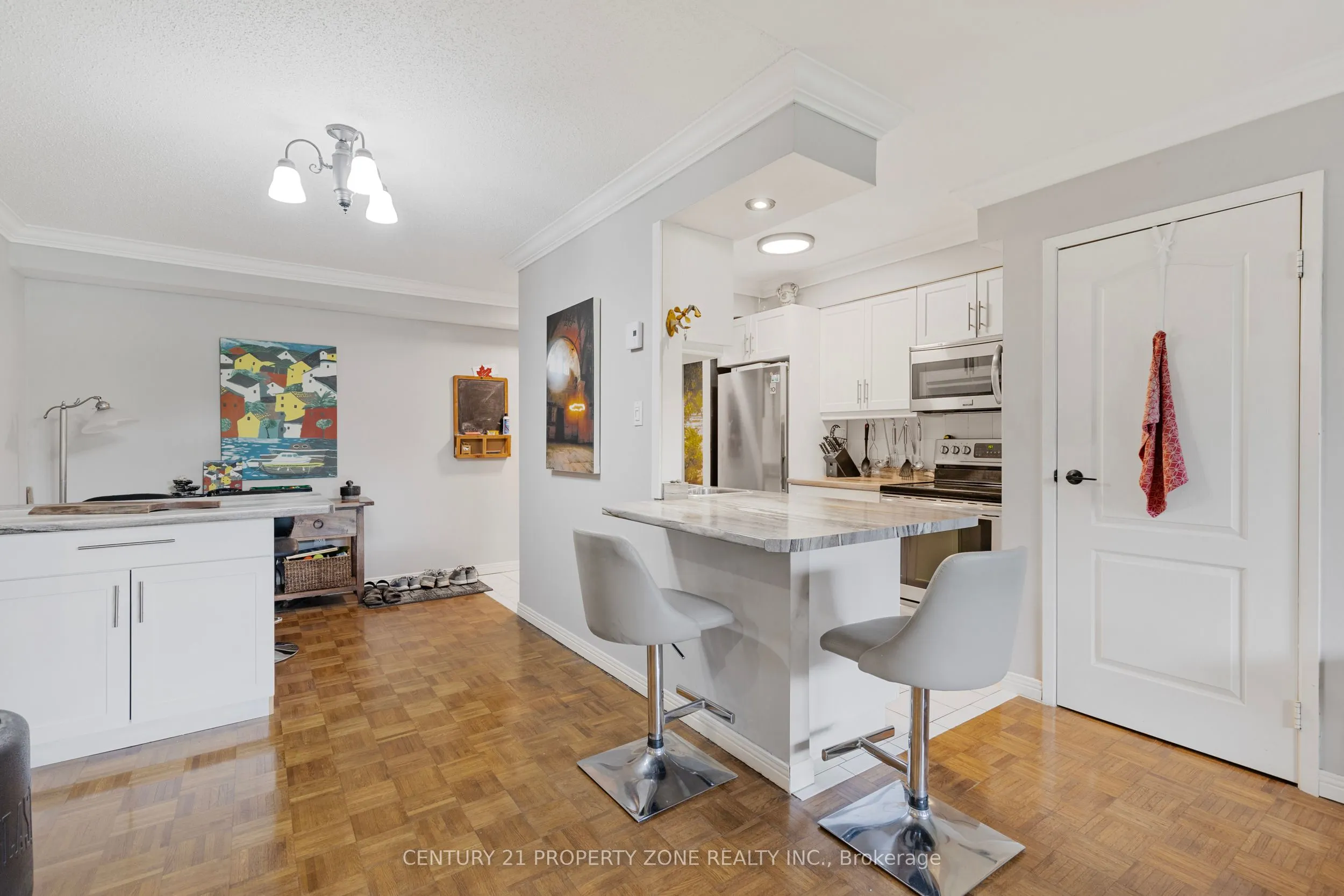 482 James Street N, #104