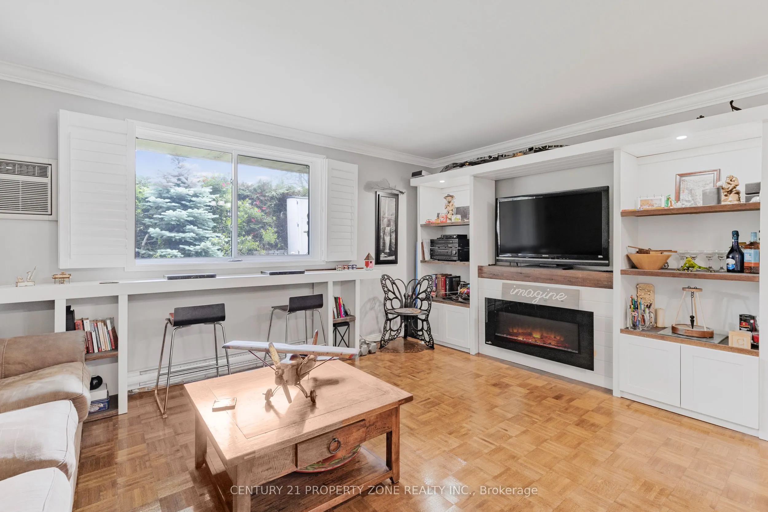 482 James Street N, #104