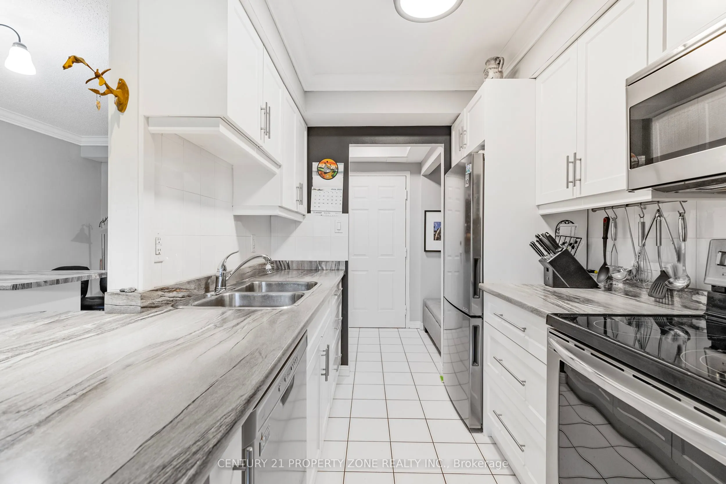 482 James Street N, #104