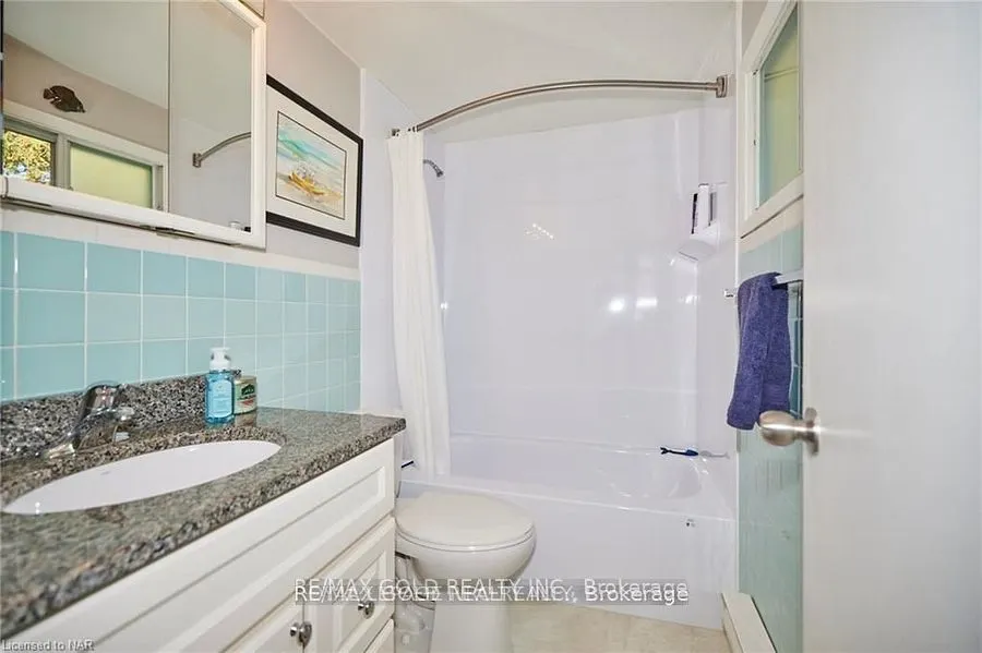 35 Lakeview Line