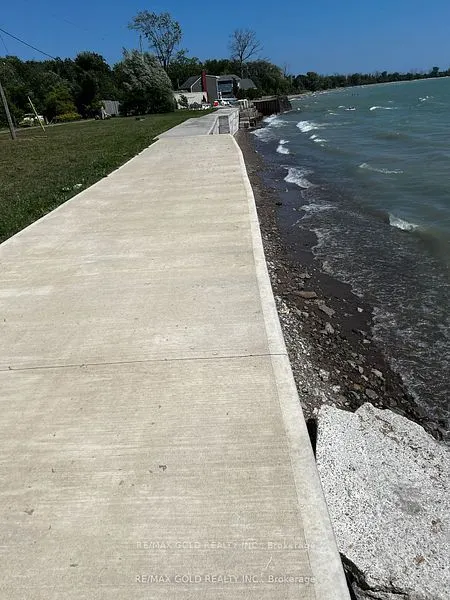 35 Lakeview Line